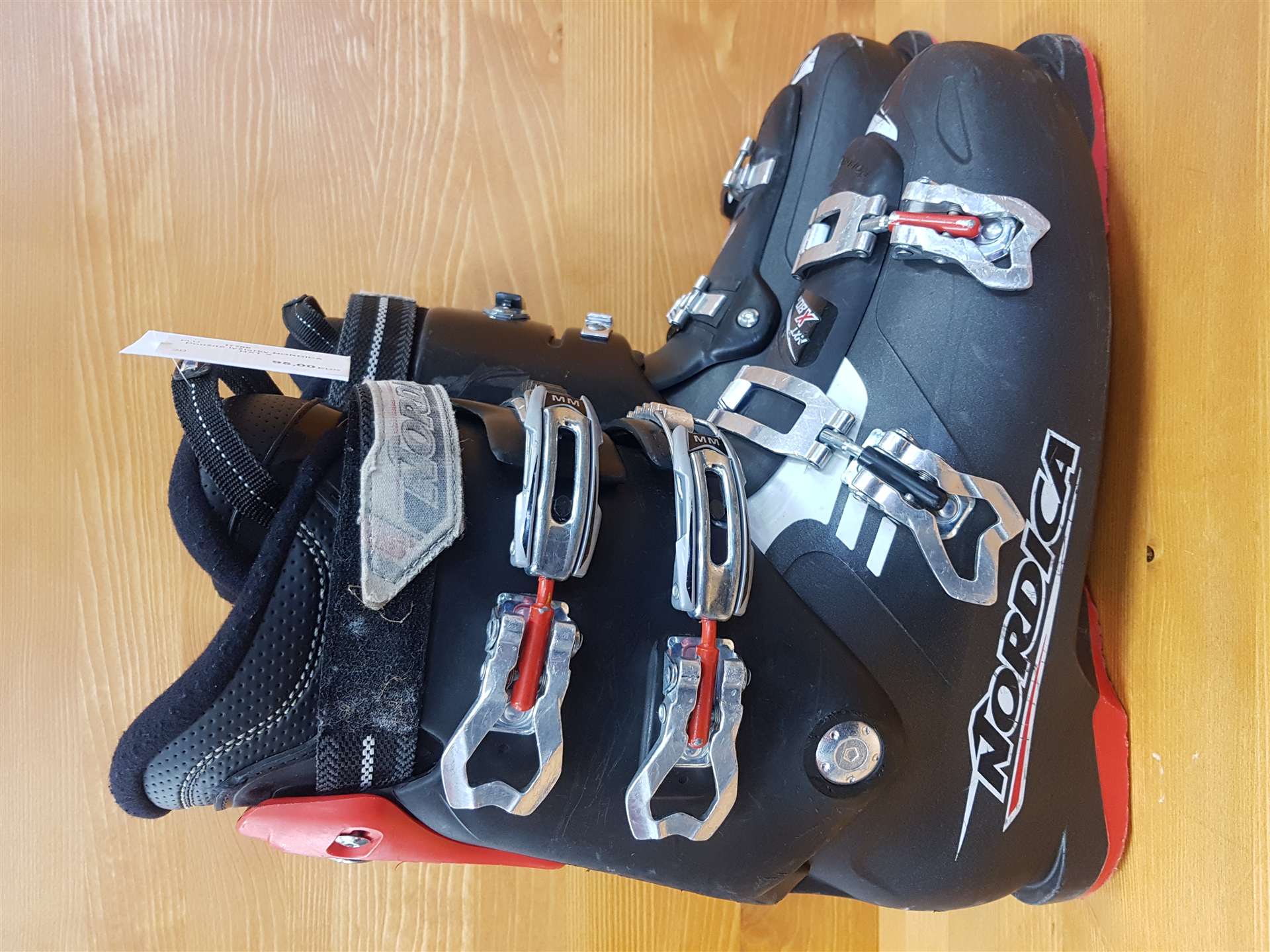 Použité lyžiarky NORDICA NXT X