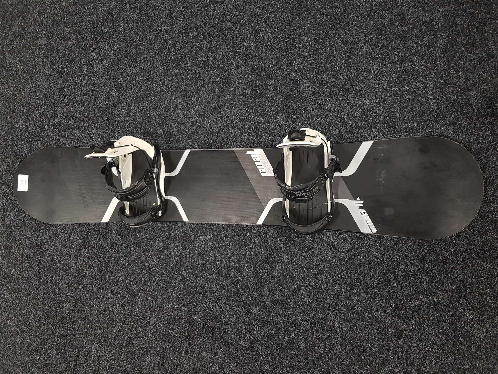 Použitý snowboard VOLKL Coal + viazanie Volkl Fastec veľkosť L