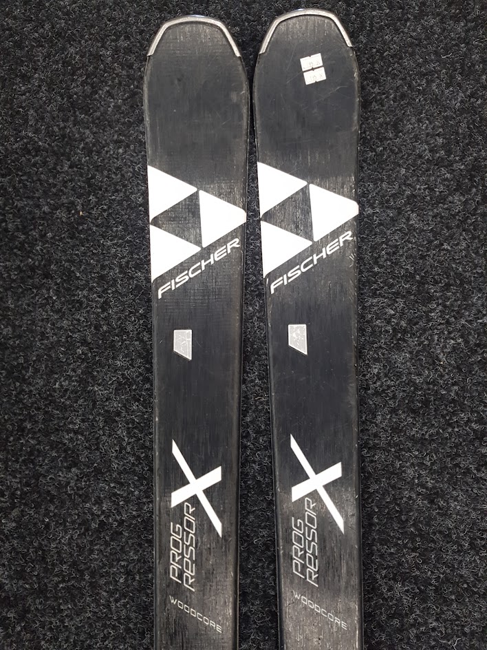 Fischer Progressor X + viazanie Fischer RS 10