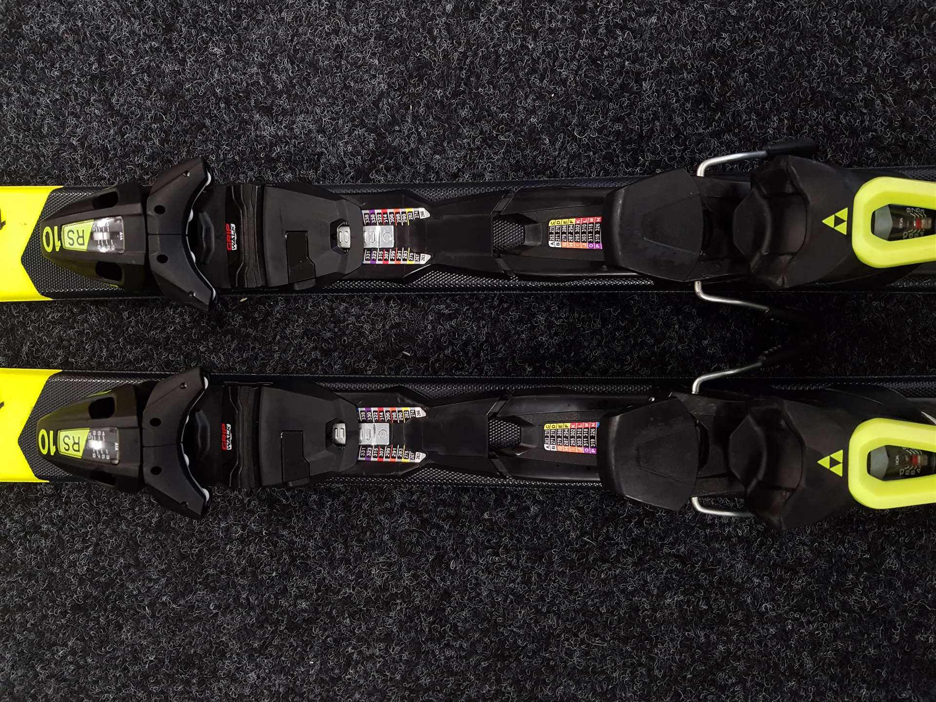 Použité lyže FISCHER RC4 + viazanie Fischer RS 10
