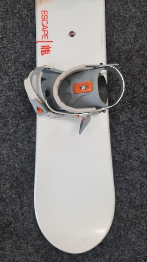 Bazárový snowboard Escape Dragon