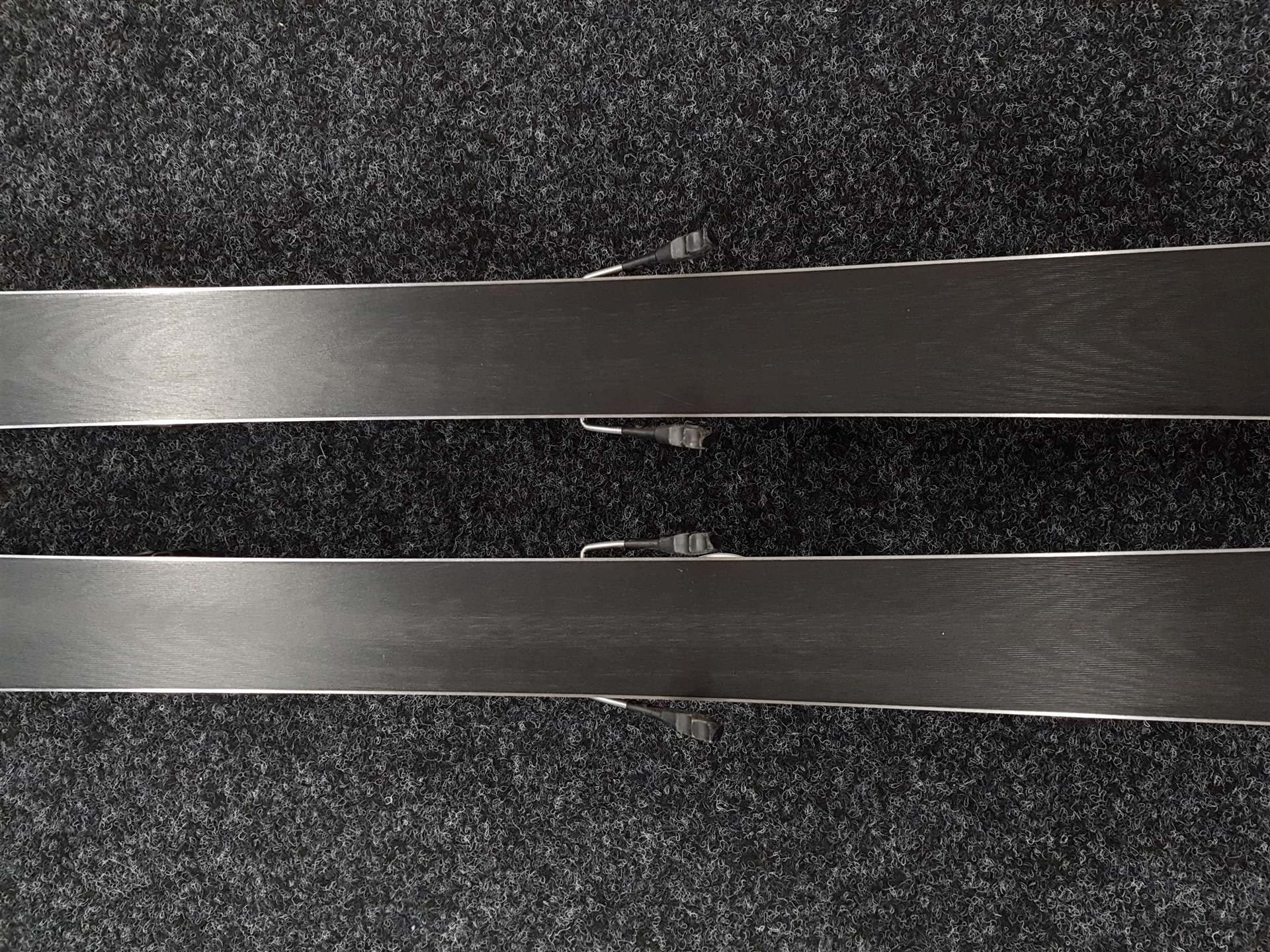 Použité lyže VOLKL Racetiger GS + viazanie Marker 4,5