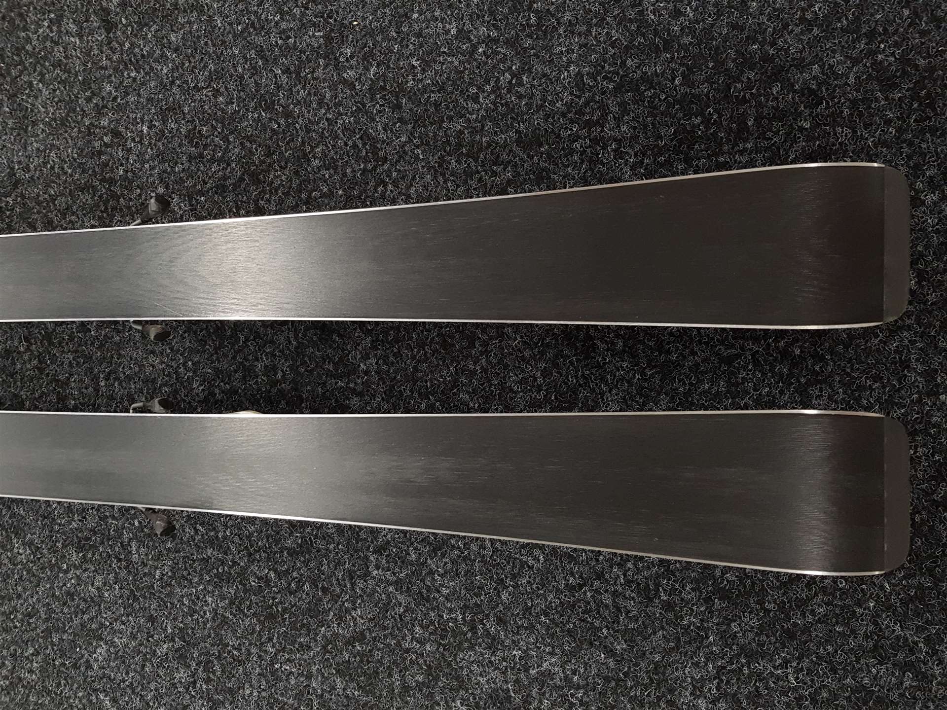 Použité lyže VOLKL Racetiger GS + viazanie Marker 4,5