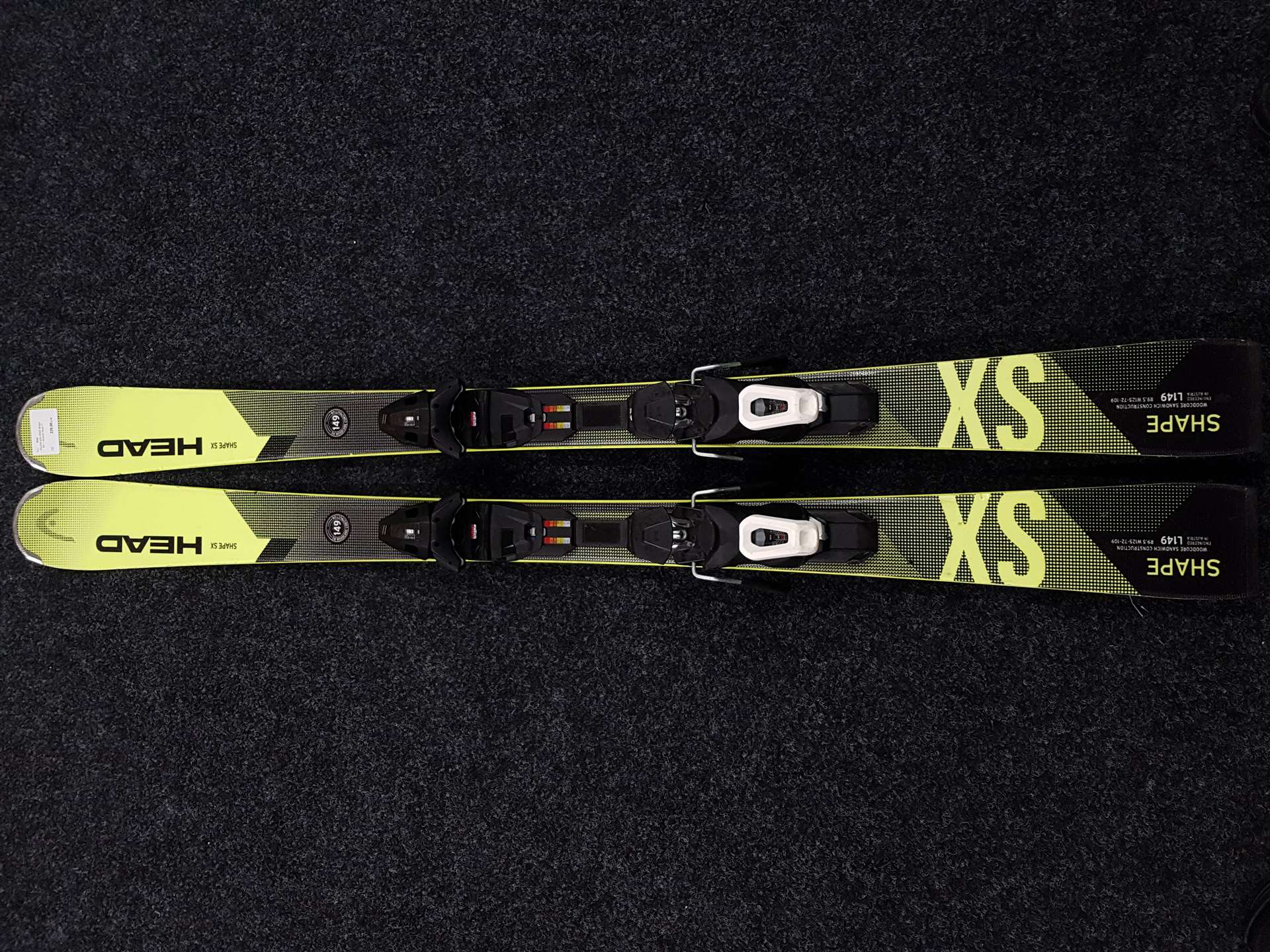 Použité lyže HEAD Shape SX + viazanie Head 11