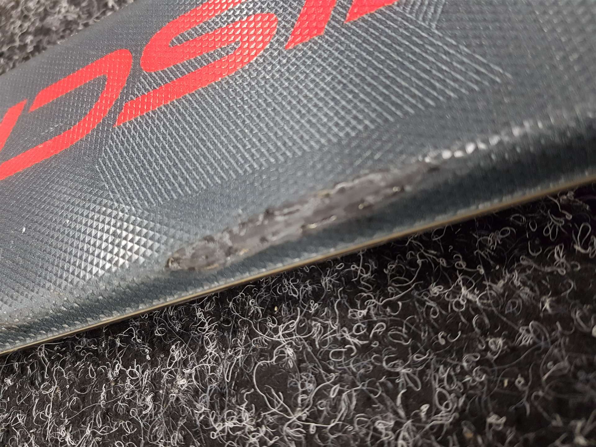 Použité lyže FISCHER Fire + viazanie Fischer RS 9