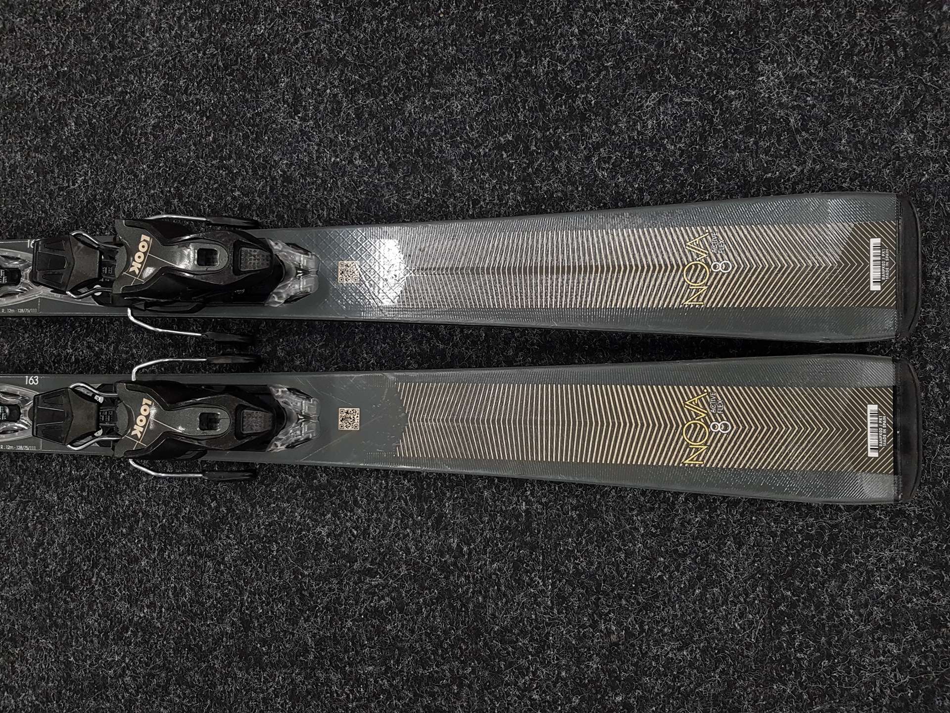 Použité lyže ROSSIGNOL Nova 8 + viazanie Look Xpress 11