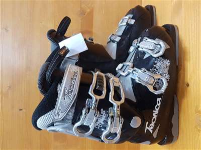 Použité lyžiarky TECNICA Esprit +RT 8