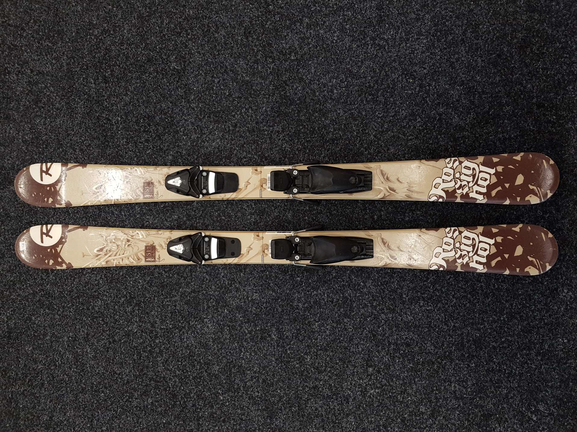 Použité freestyle lyže ROSSIGNOL S1 JR + viazanie Tyrolia 4,5