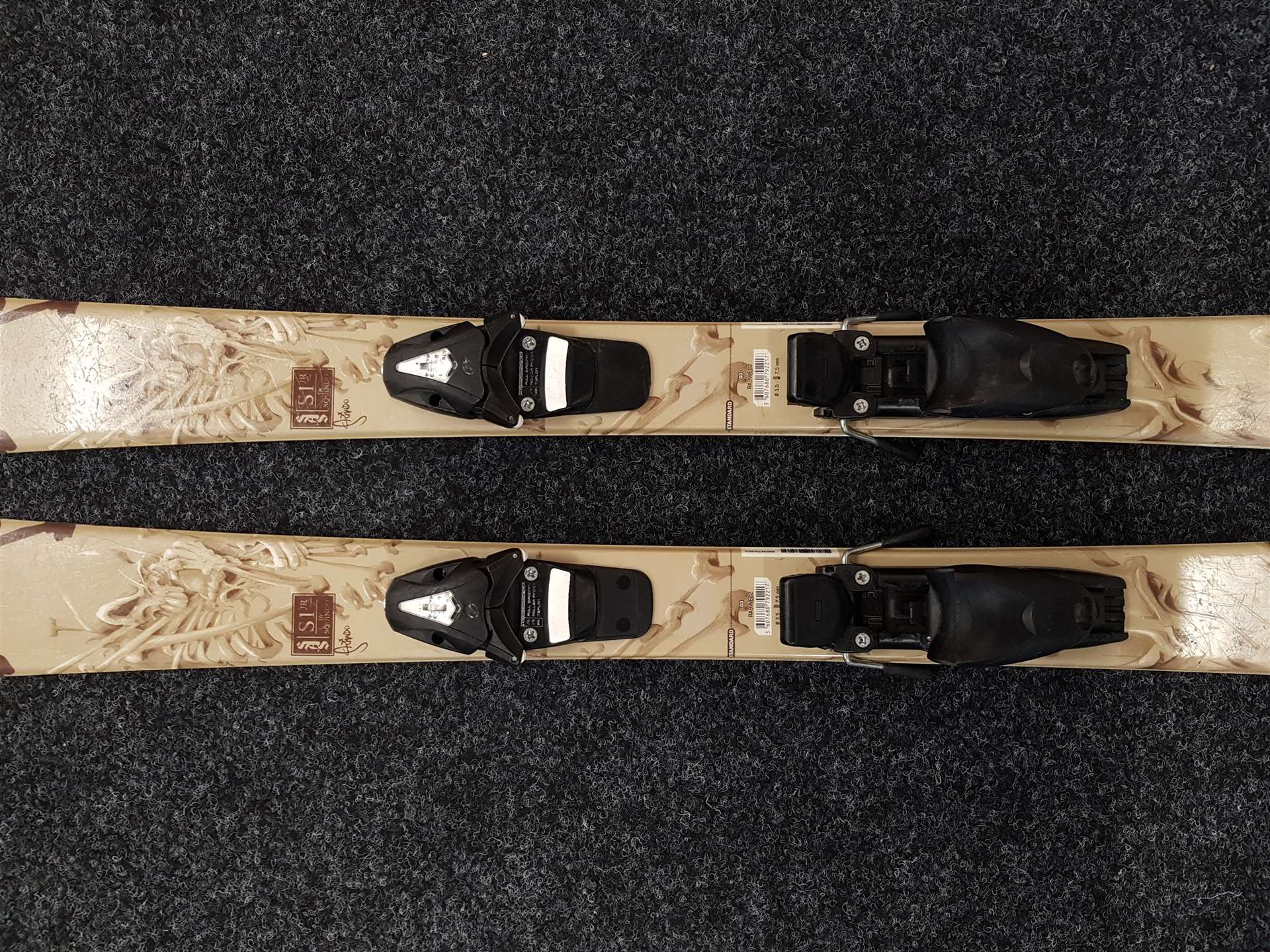 Použité freestyle lyže ROSSIGNOL S1 JR + viazanie Tyrolia 4,5