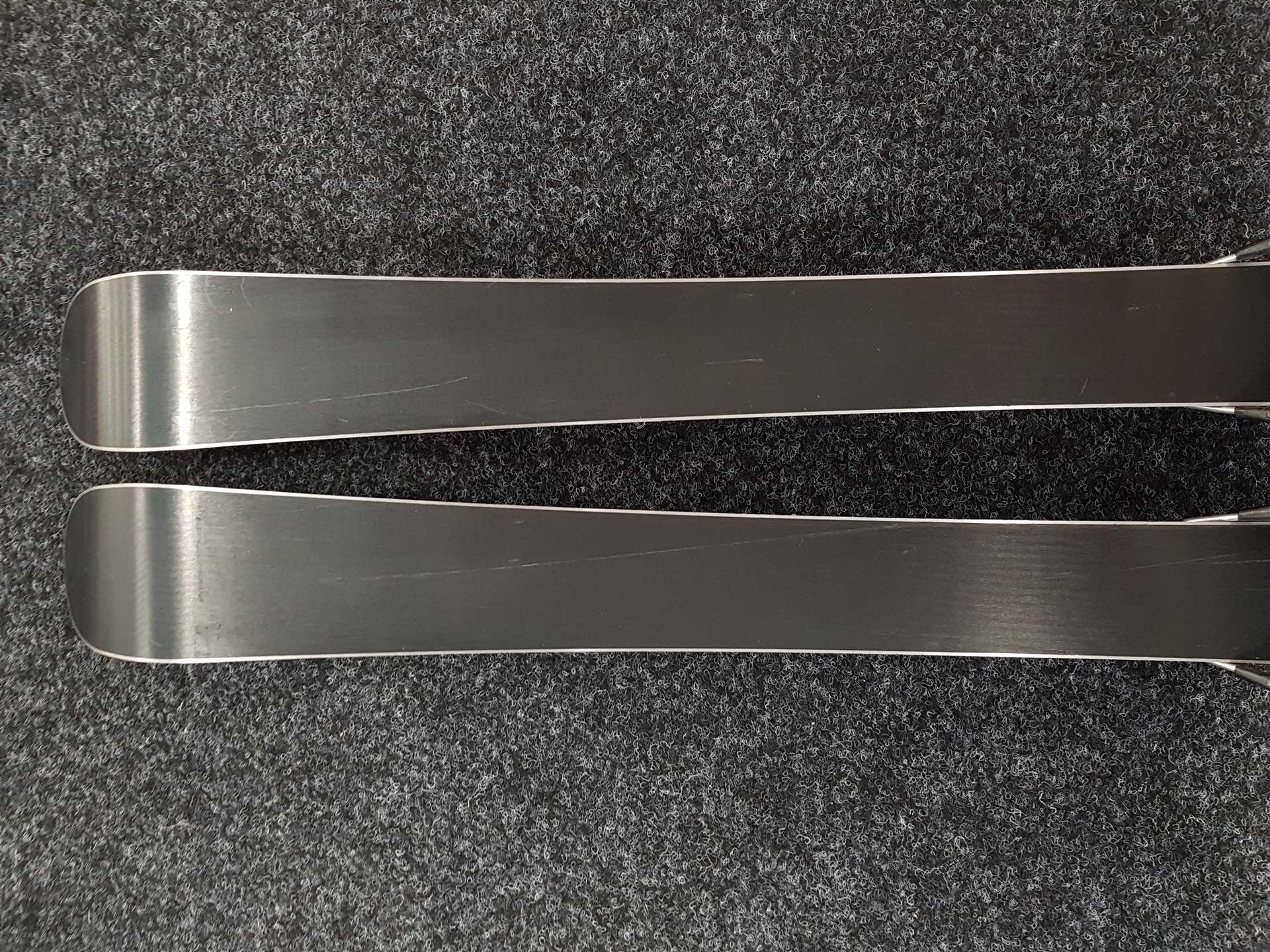 Použité freestyle lyže ROSSIGNOL S1 JR + viazanie Tyrolia 4,5