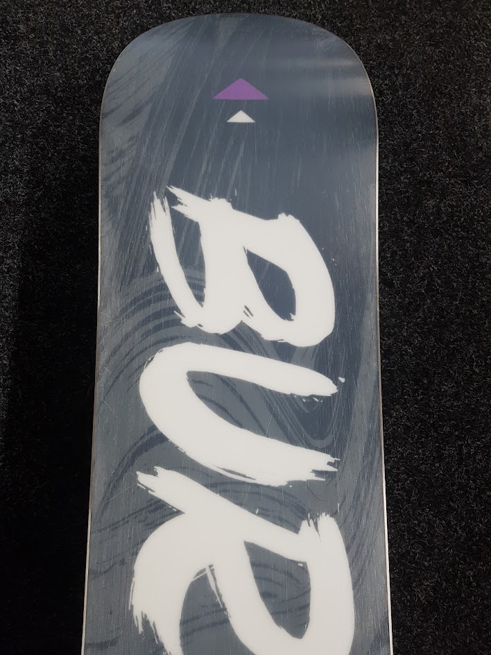 Použitý snowboard Burton LTR + viazanie Burton veľkost M