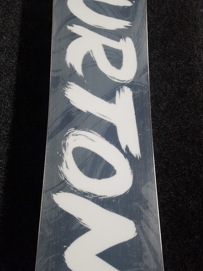 Použitý snowboard Burton LTR + viazanie Burton veľkost M