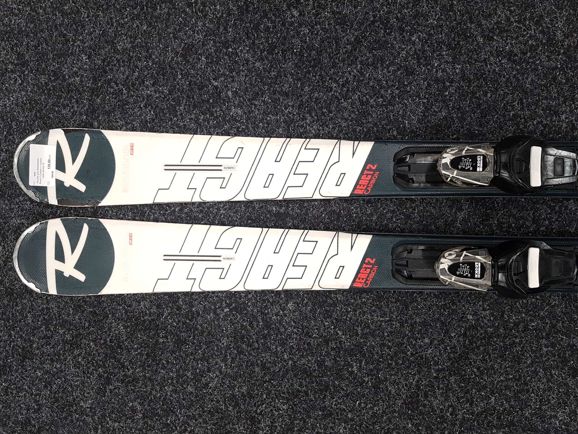 Použité lyže ROSSIGNOL React 2 Carbon + viazanie Look Xpress 10
