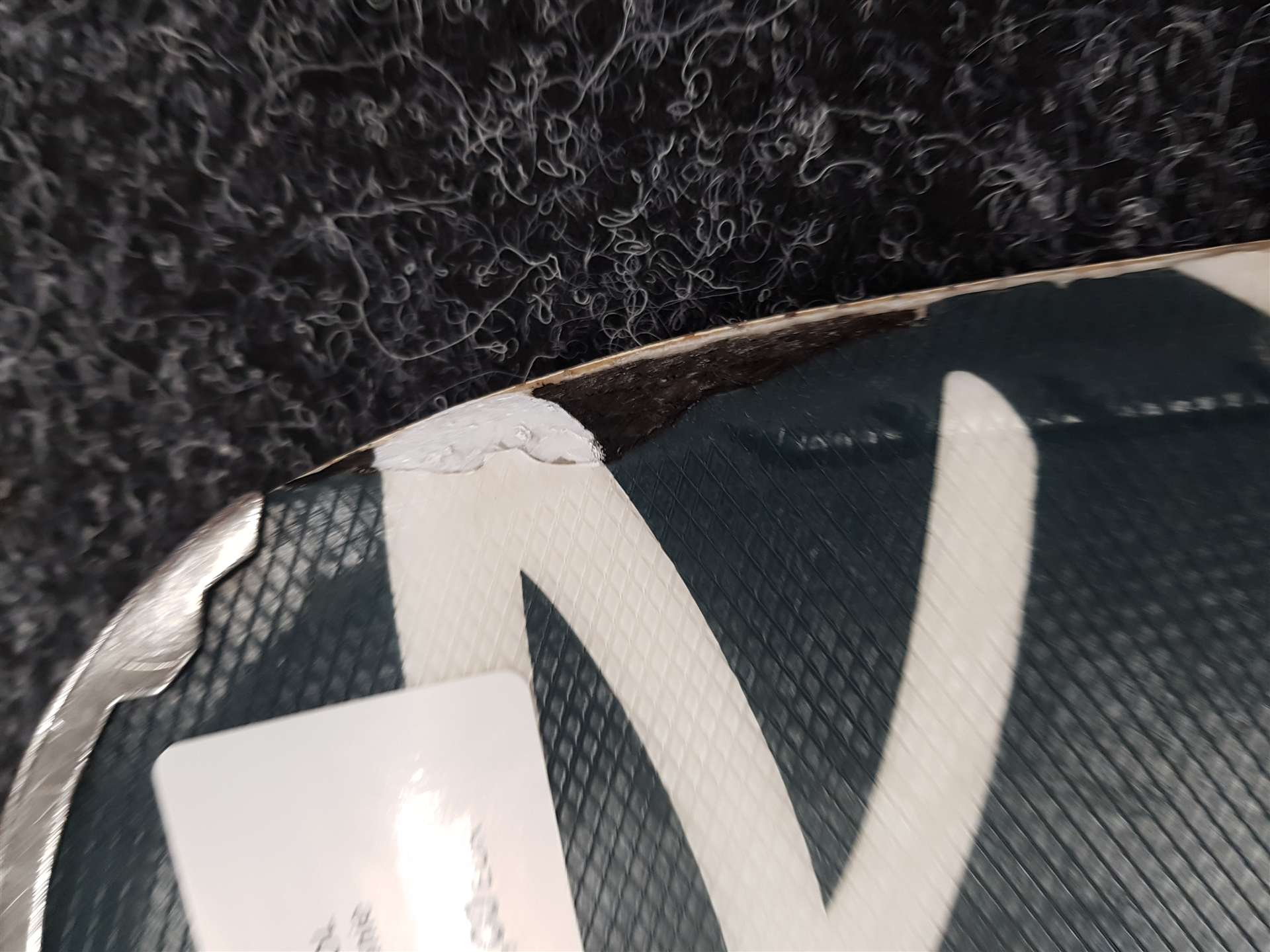 Použité lyže ROSSIGNOL React 2 Carbon + viazanie Look Xpress 10