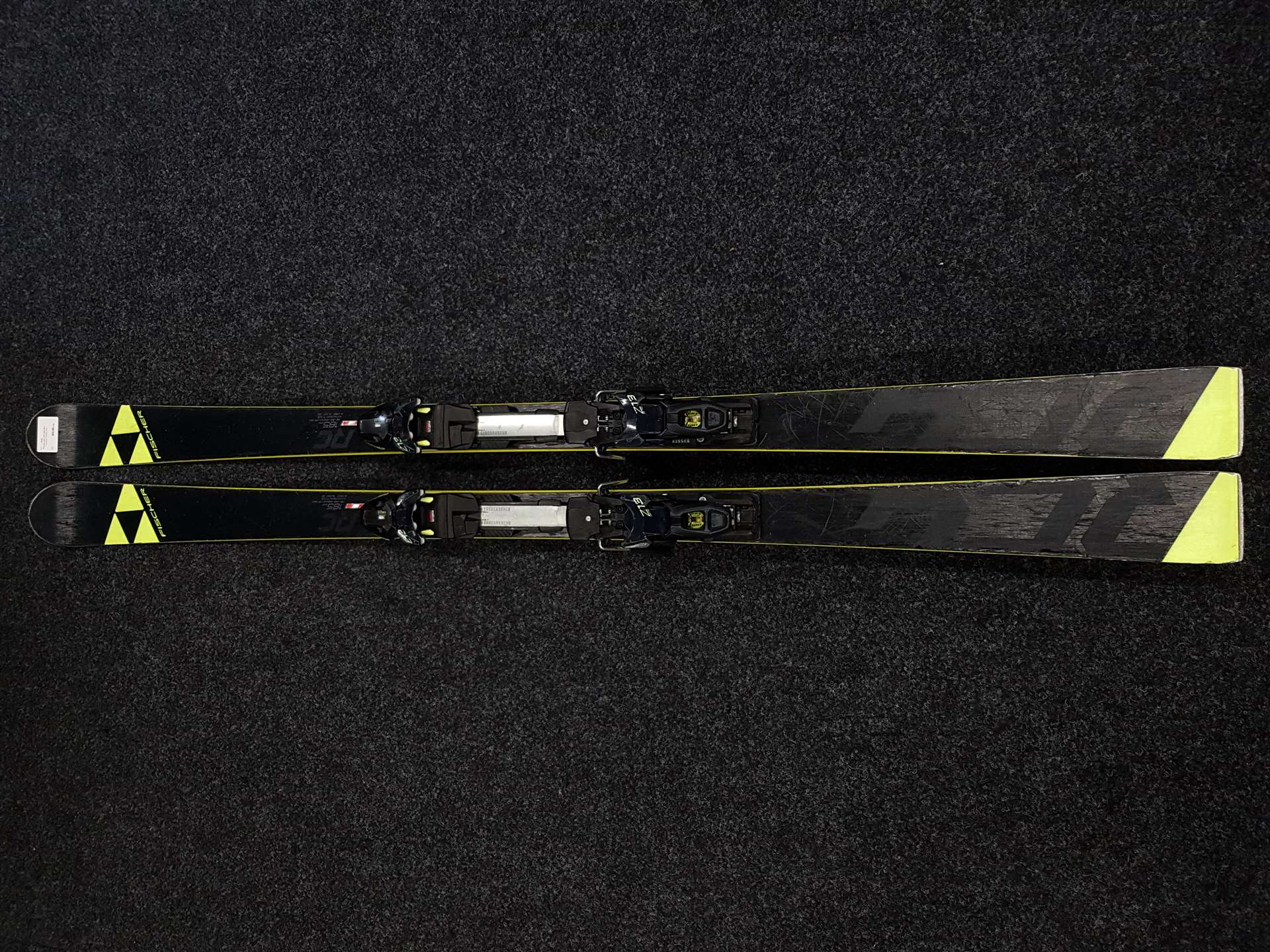 Použité lyže FISCHER RC4 + viazanie Fischer Z13