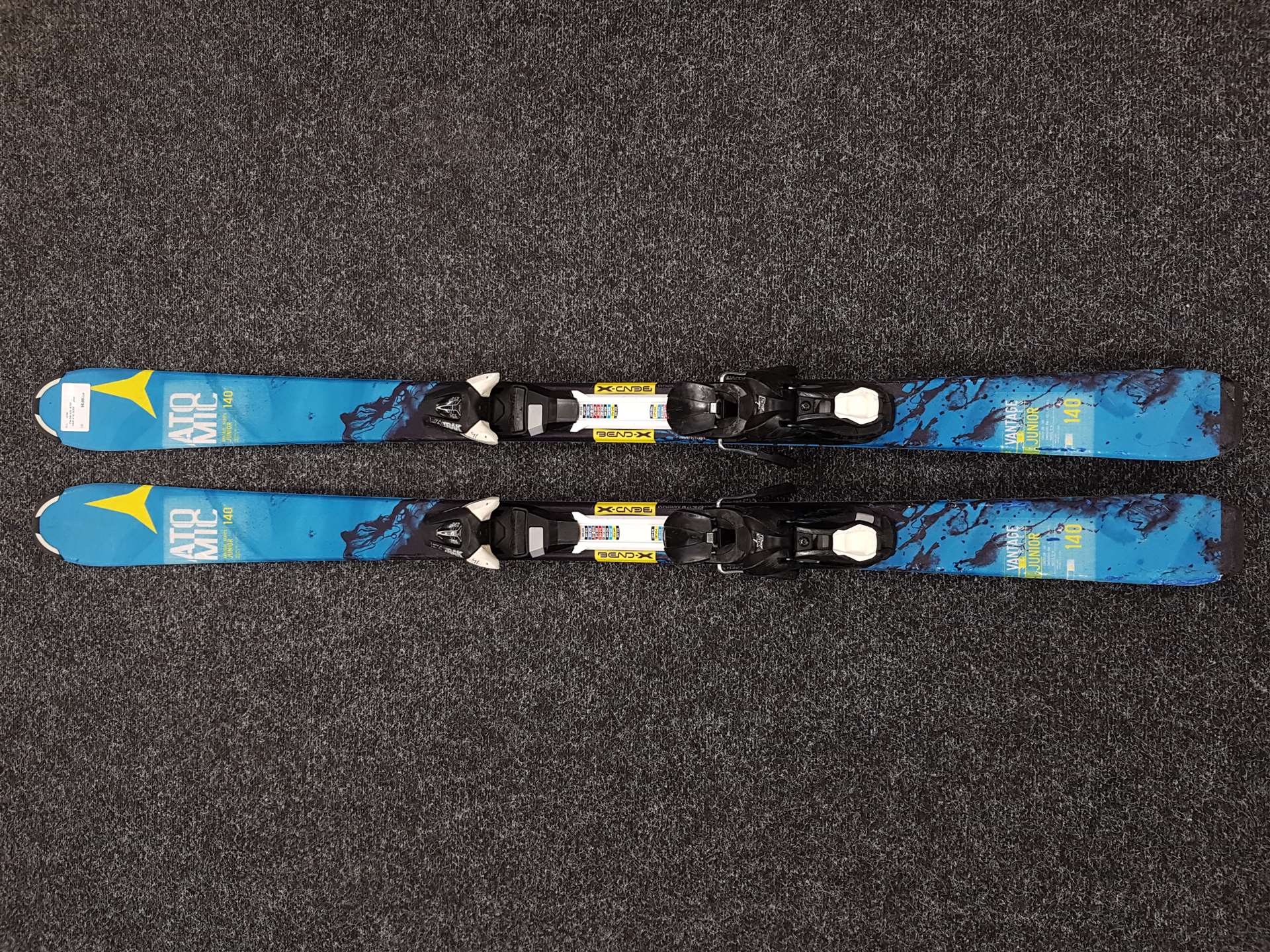 Použité lyže  ATOMIC VANTAGE SERIES Junior