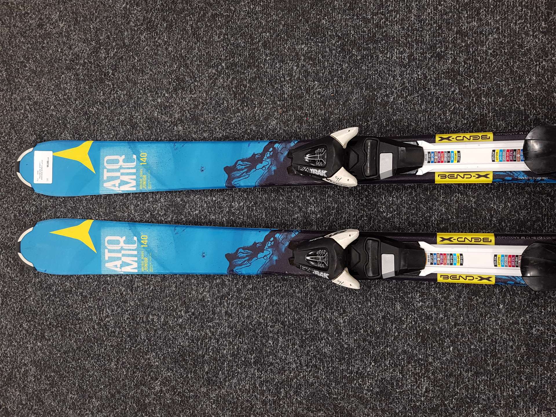 Použité lyže  ATOMIC VANTAGE SERIES Junior