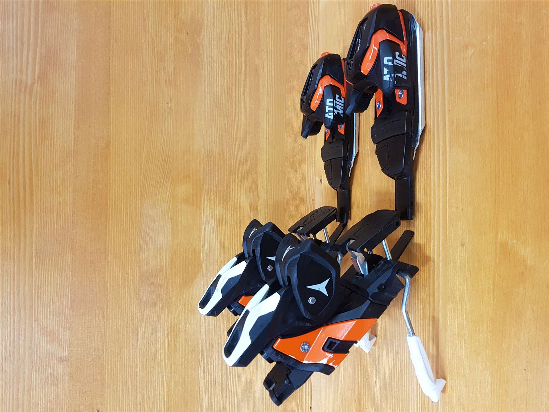 Použité viazanie Atomic XT10 (DIN10)