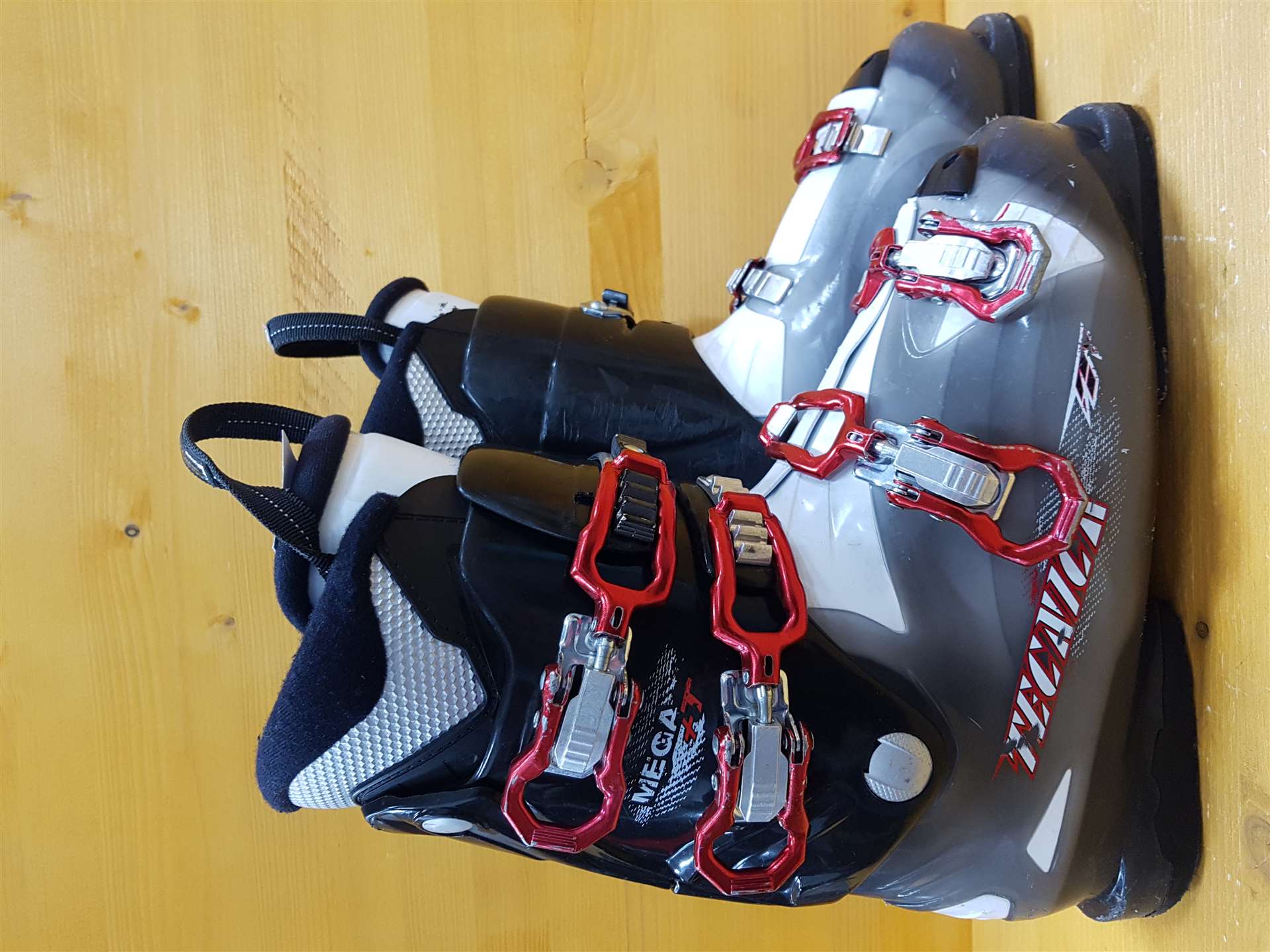 Použité lyžiarky Tecnica Mega +T