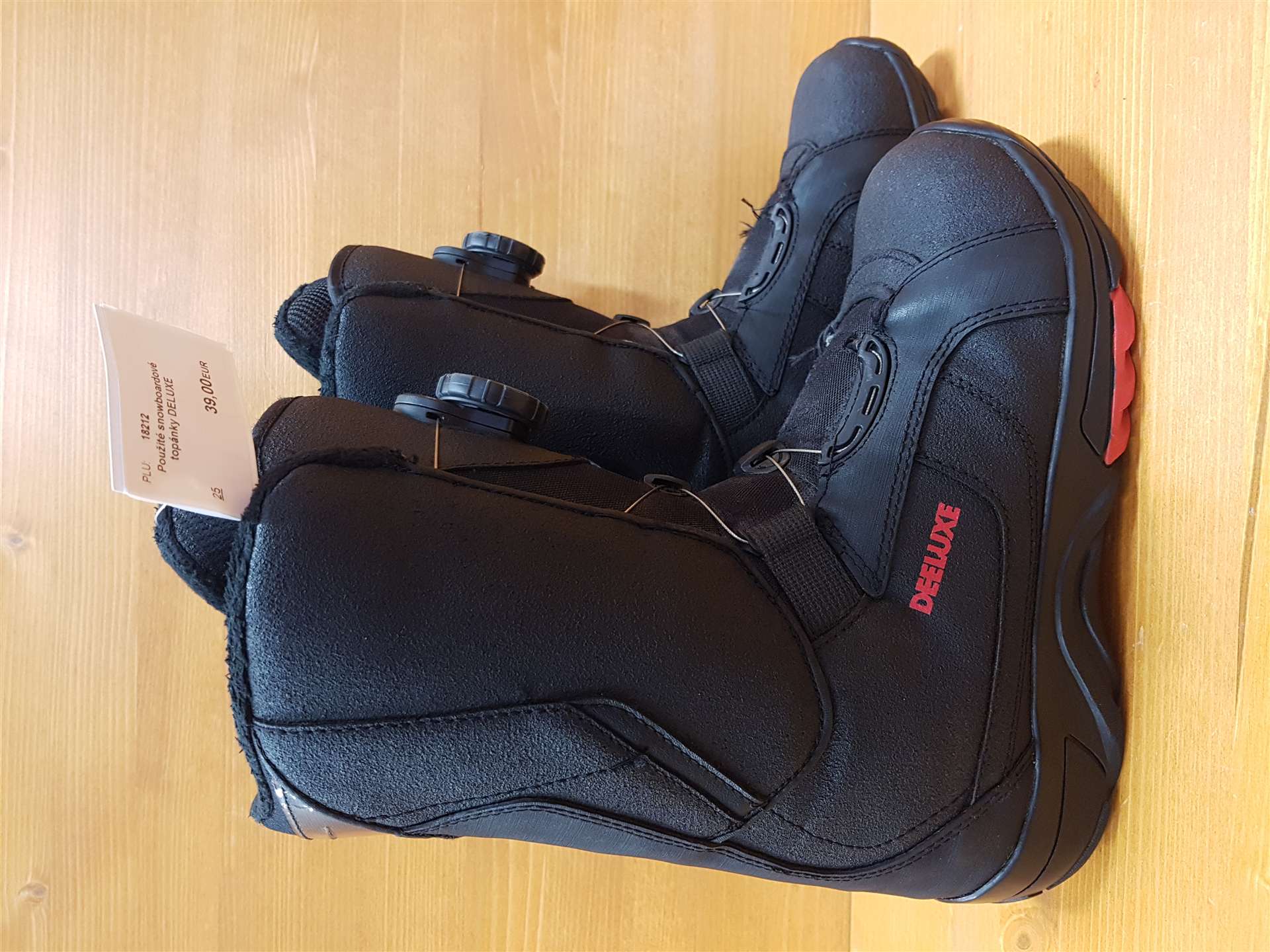 Použité snowboardové topánky DELLUXE