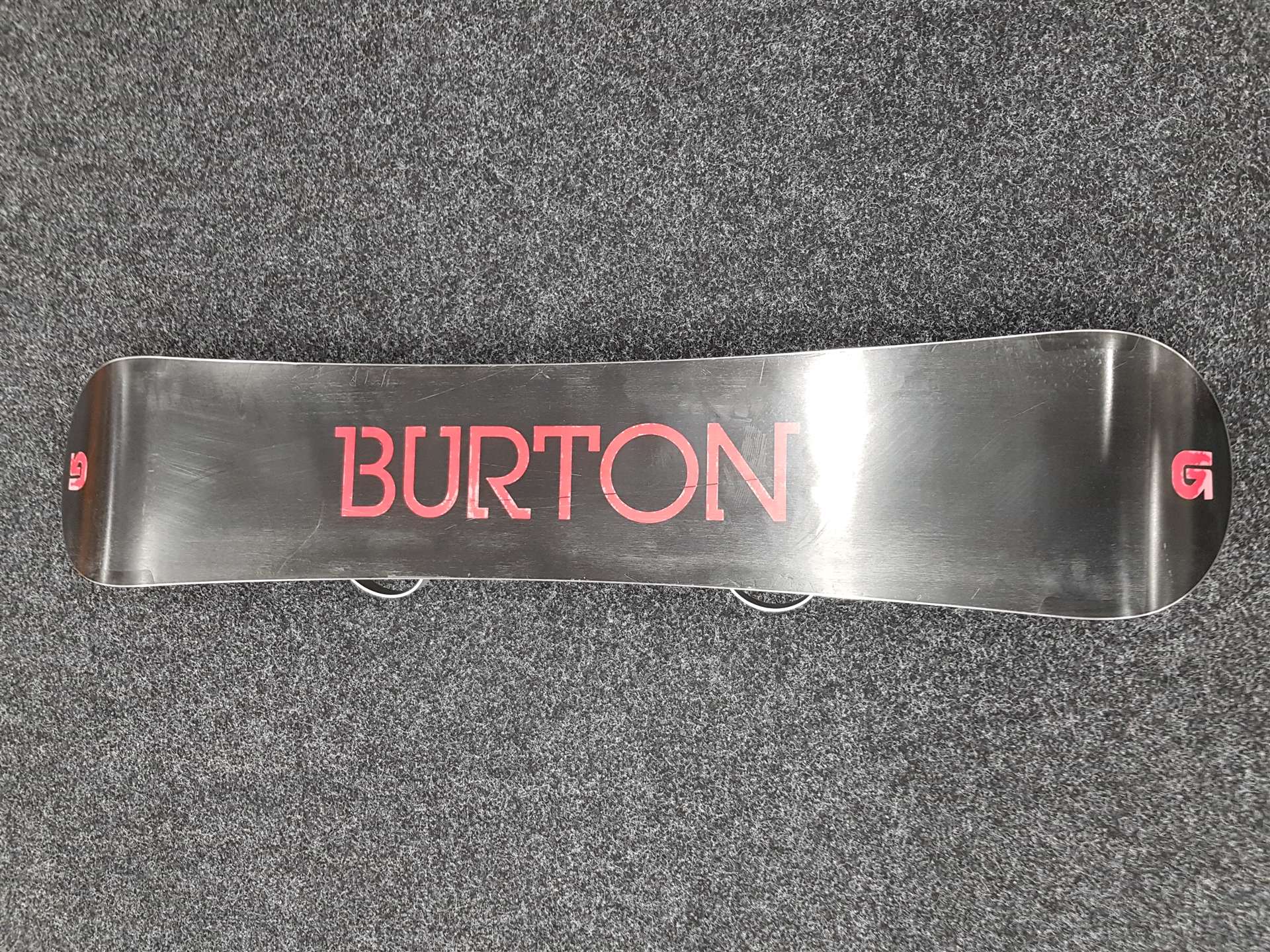 Použitý snowboard BURTON Experience + viazanie Head veľkosť S