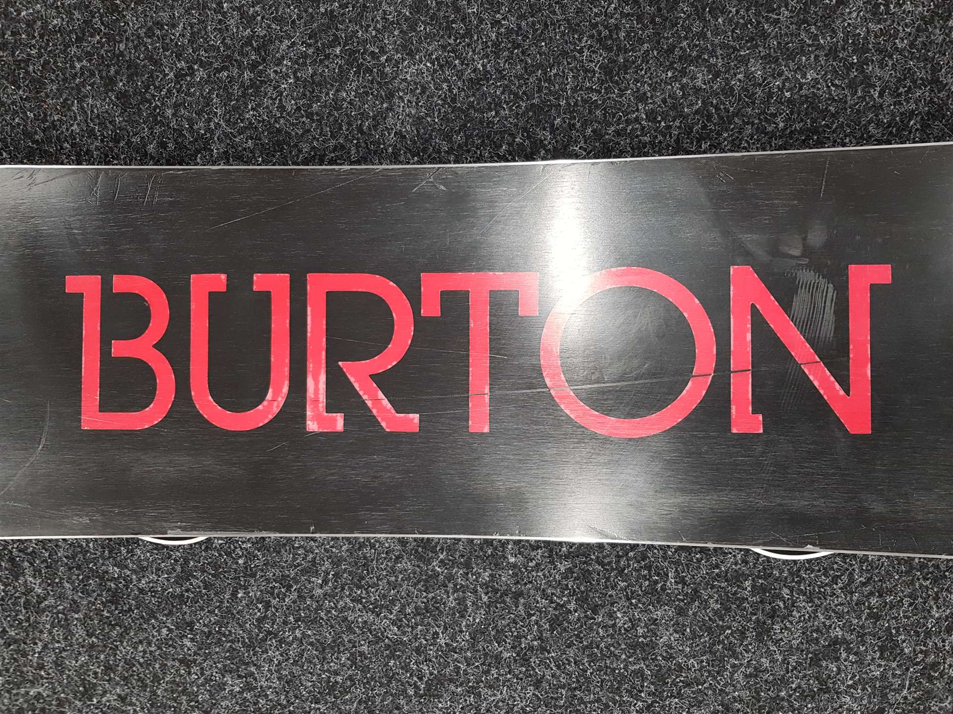 Použitý snowboard BURTON Experience + viazanie Head veľkosť S