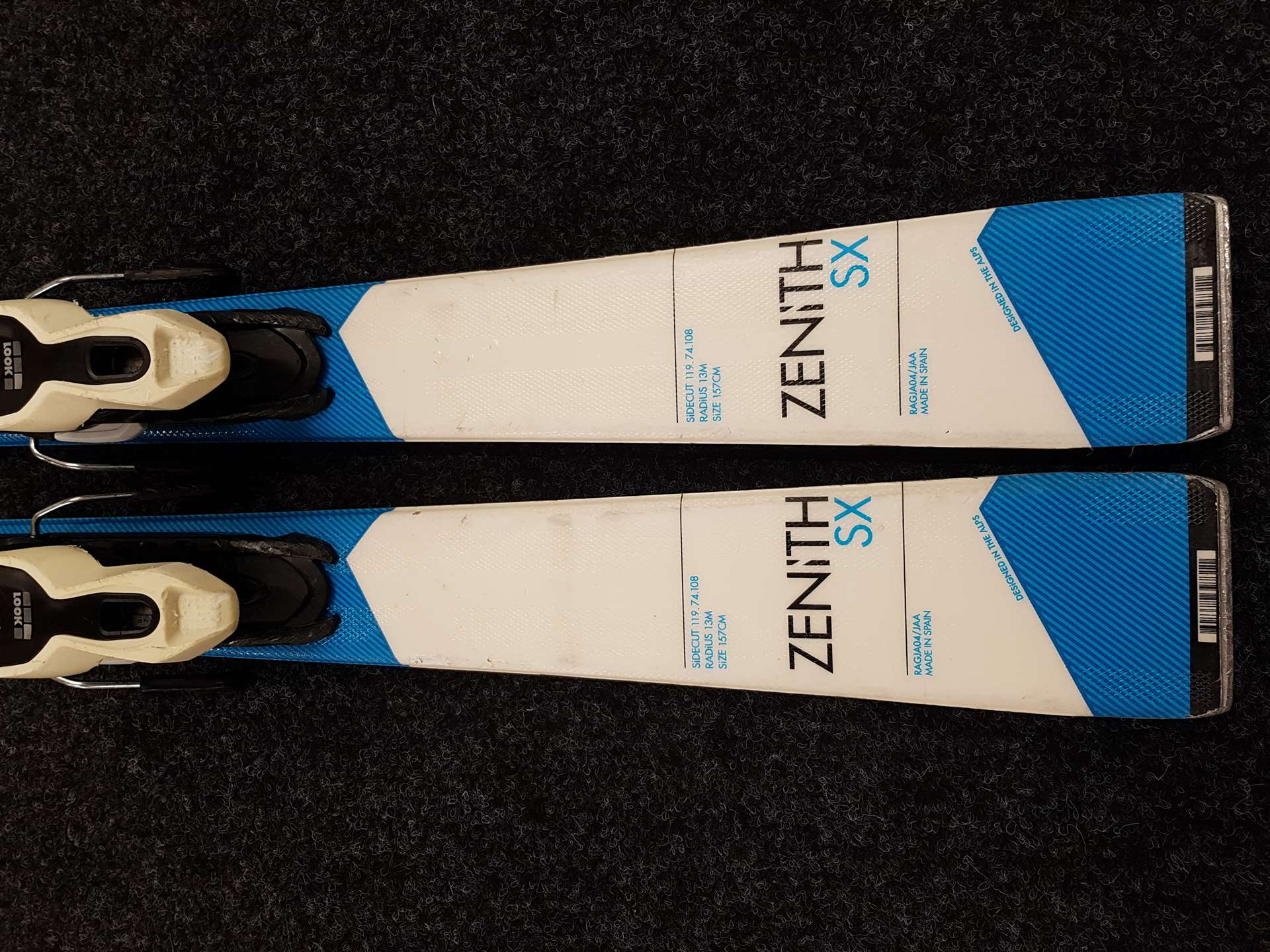 Použité lyže ROSSIGNOL Zenith SX + viazanie Look Xpress 10