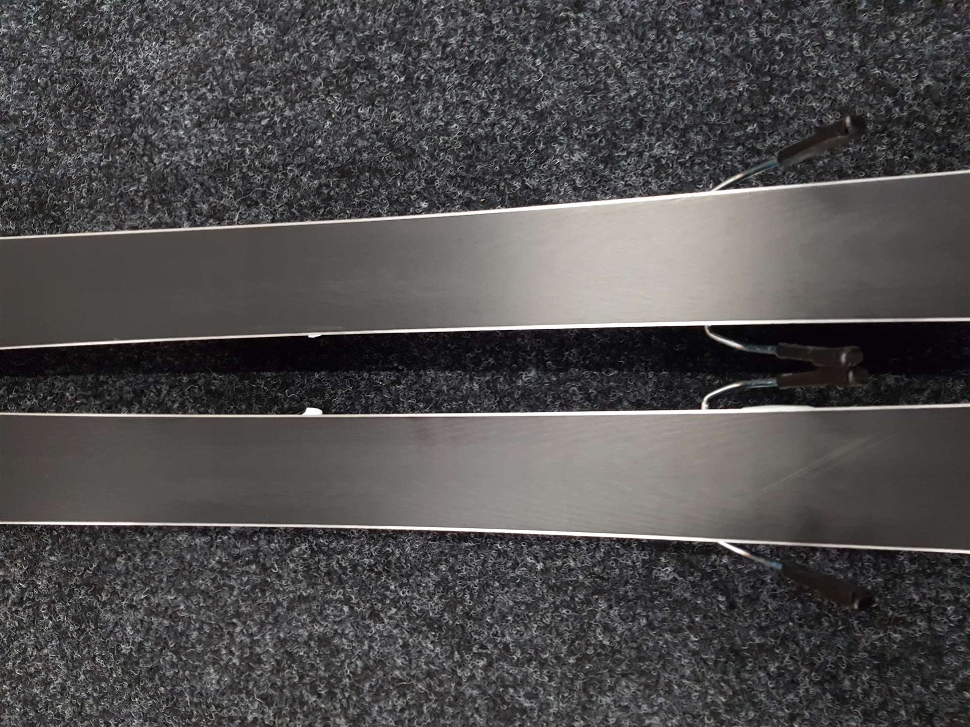 Použité lyže ROSSIGNOL Zenith SX + viazanie Look Xpress 10