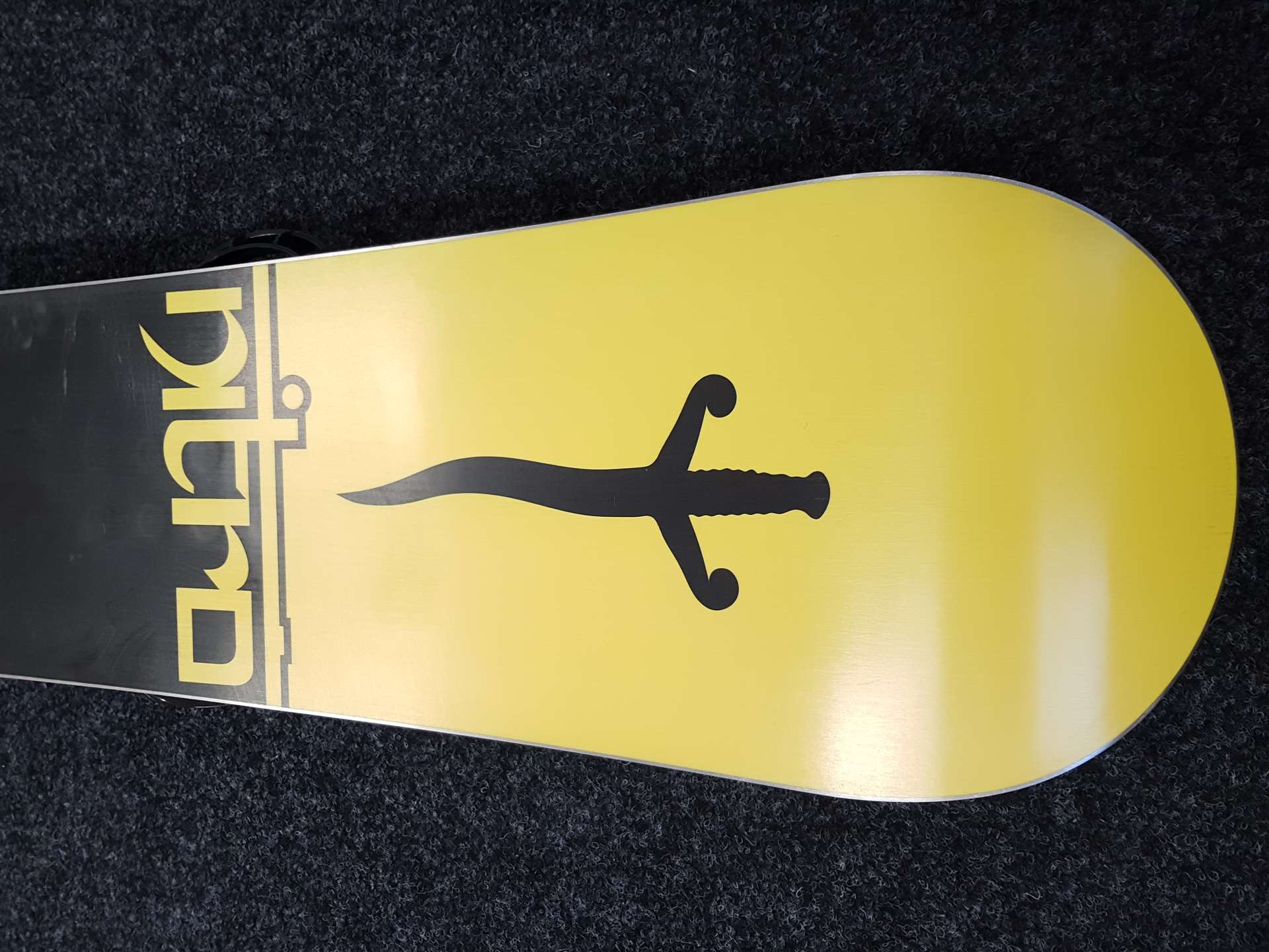 Použitý snowboard NITRO Mystique + viazanie X-Trail veľkosť M/L