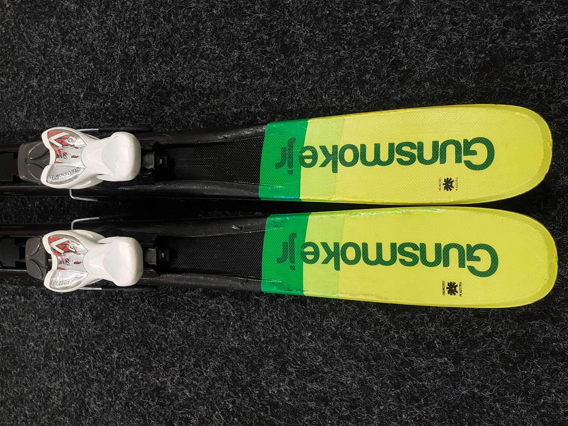 Použité freestyle lyže BLIZZARD Gunsmoke Jr + viazanie Blizzard 7.0