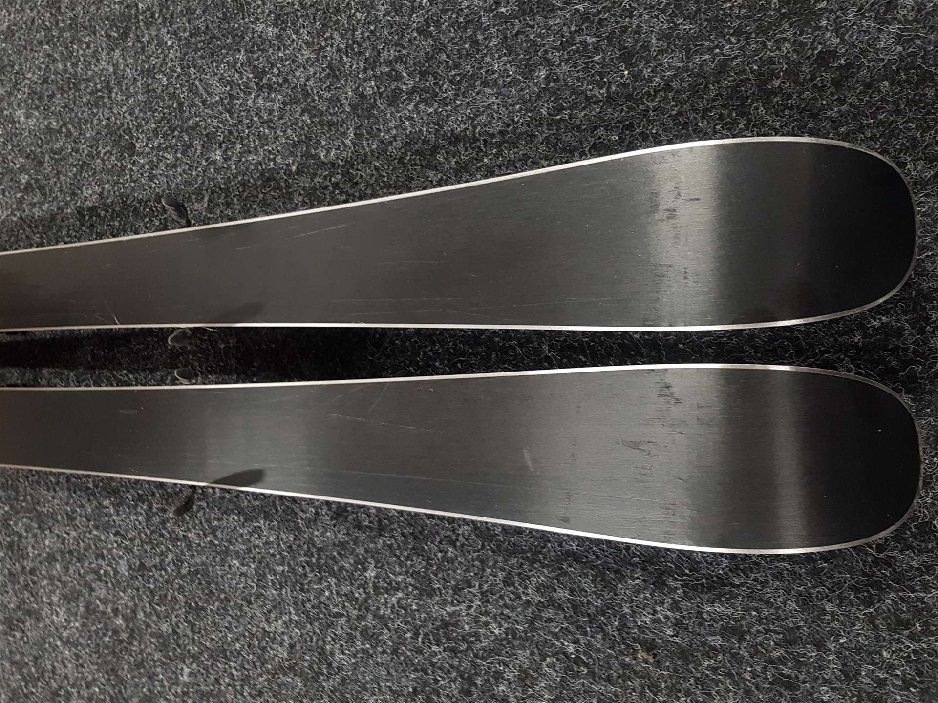 Použité freestyle lyže BLIZZARD Gunsmoke Jr + viazanie Blizzard 7.0