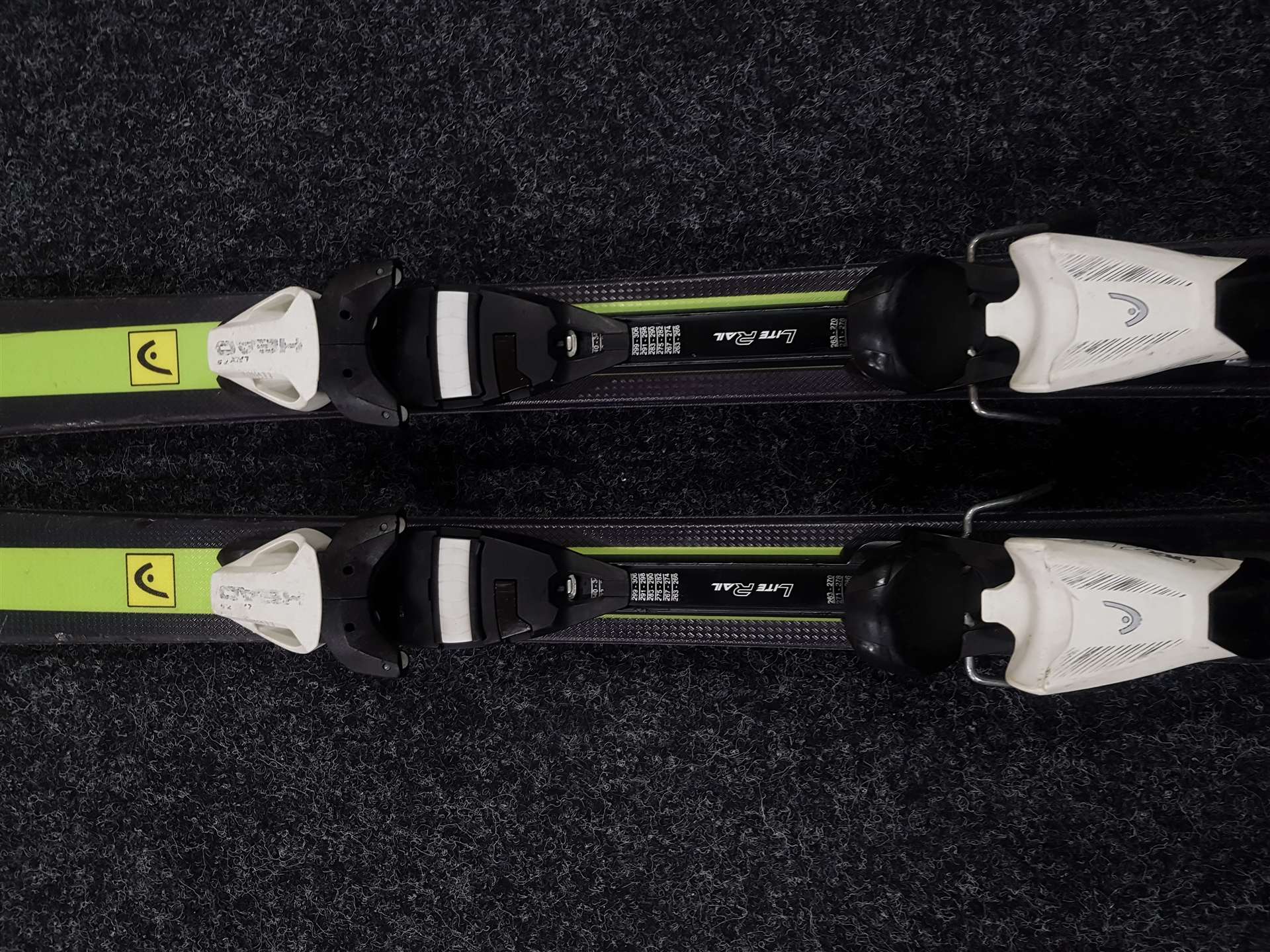 Použité lyže HEAD Supershape + viazanie Head 7.5