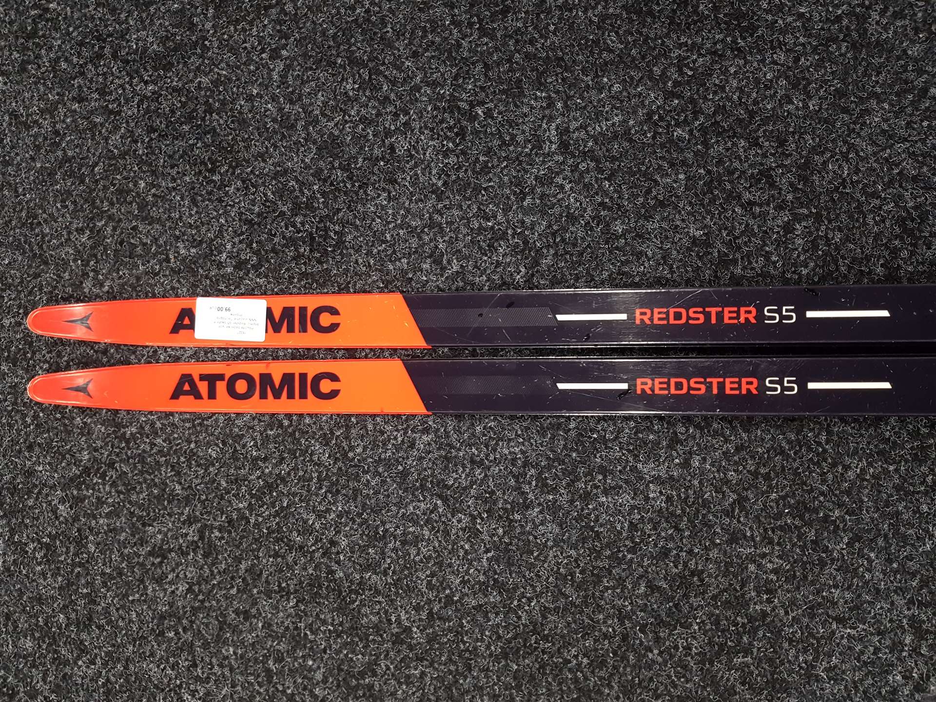 Použité bežecké lyže Atomic Redster S5 Skate + NNN viazanie Tecnopro Prolink