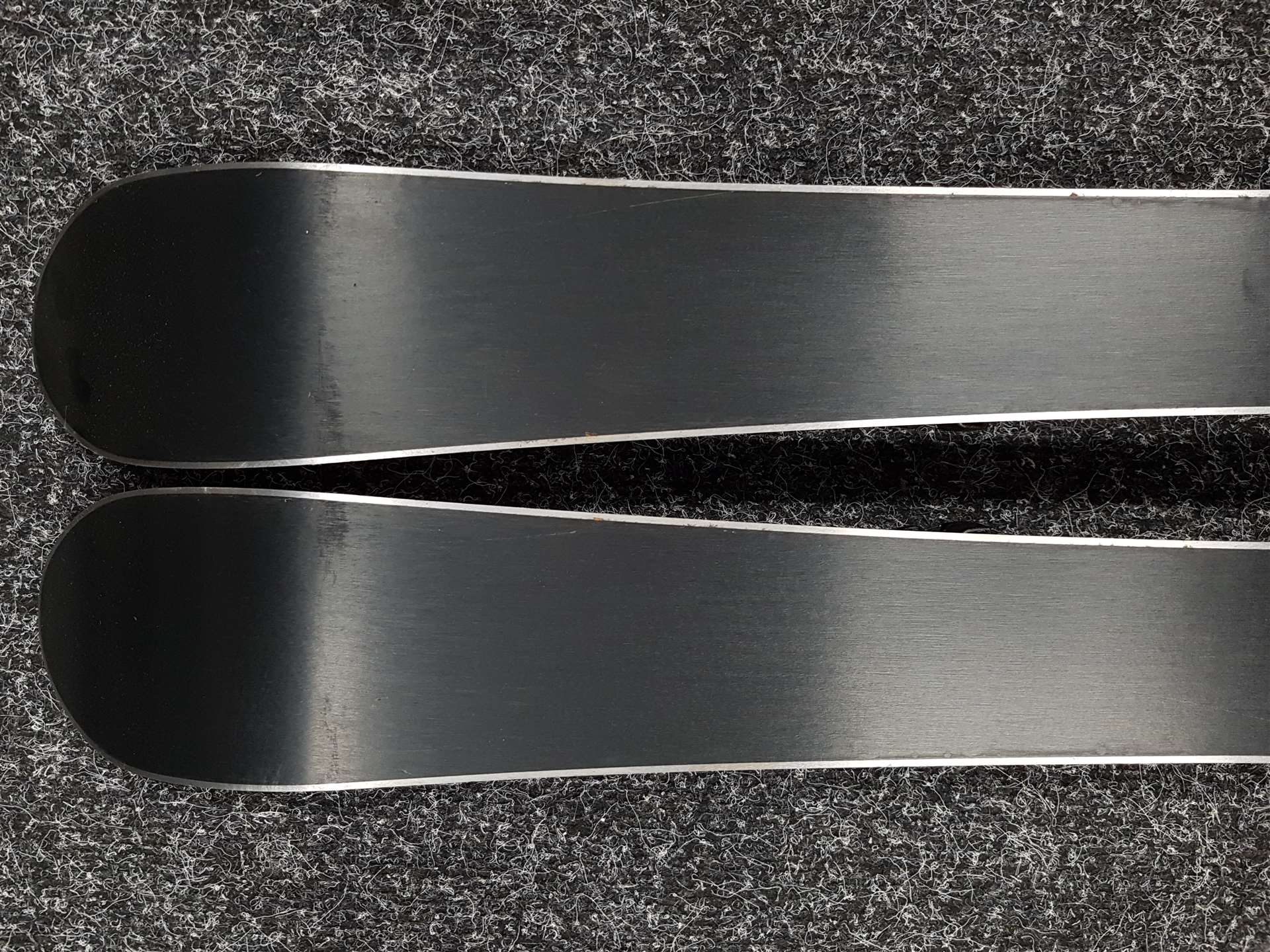 Použité lyže Team Carving