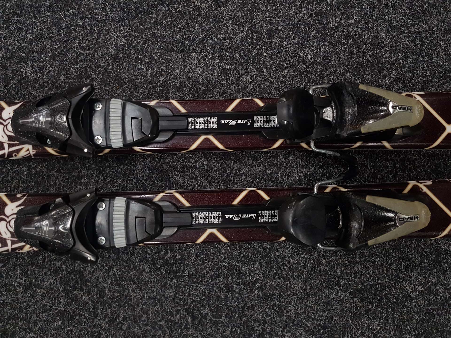 Bazárové lyže Head Brown