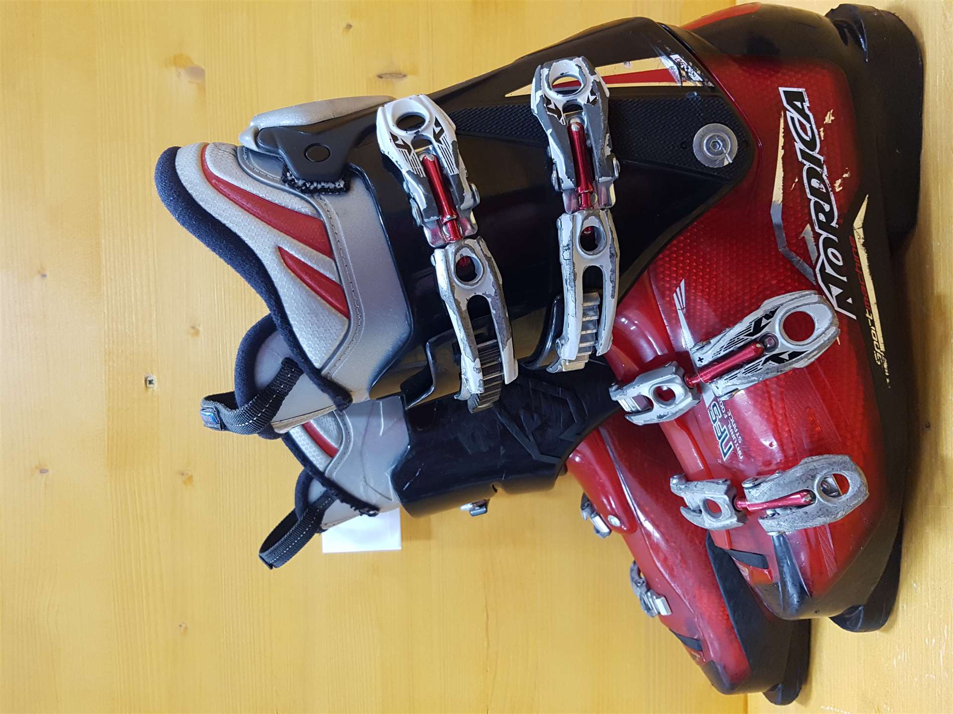 Použité lyžiarky Nordica Sport Machine