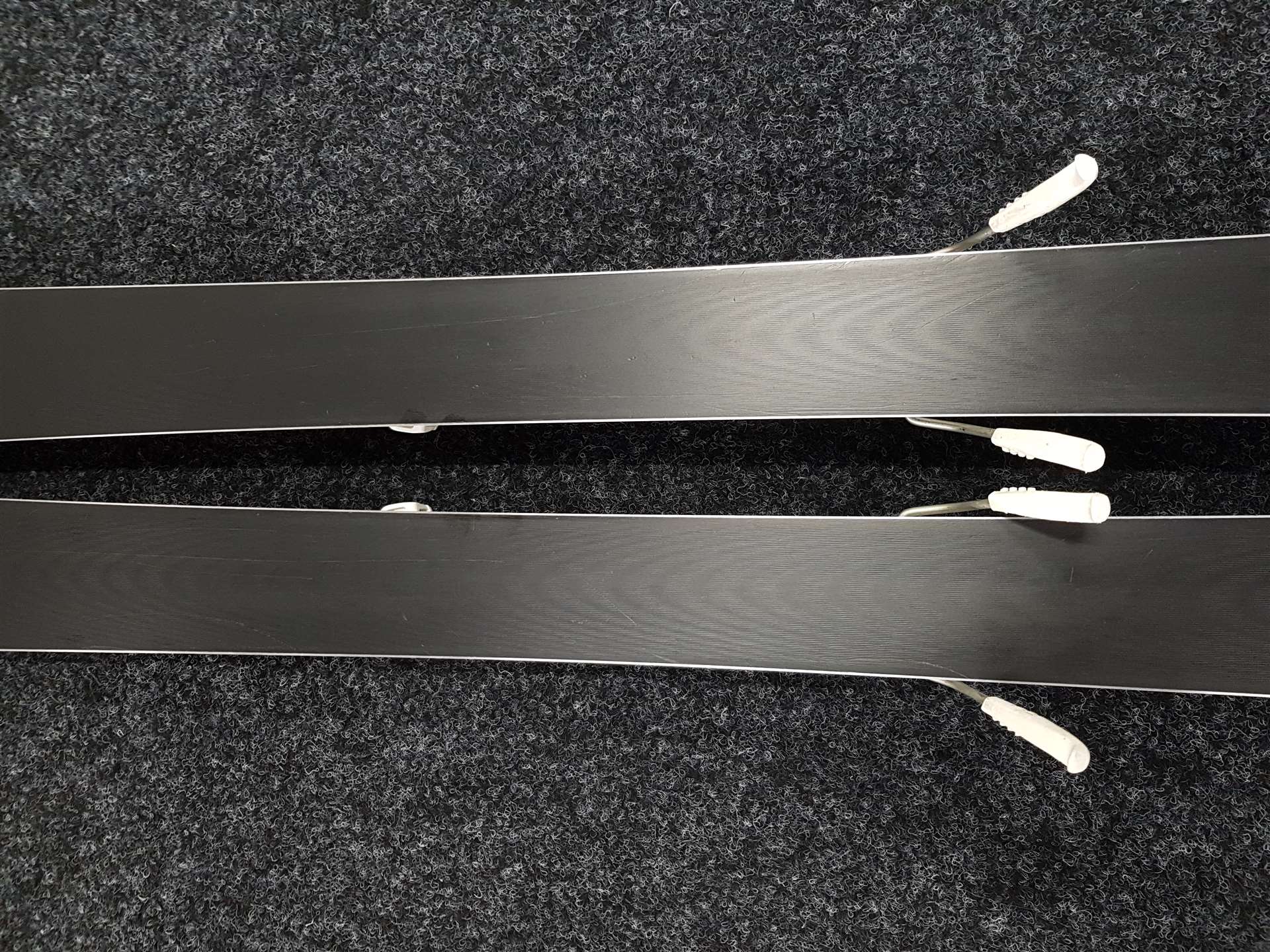 Použité lyže ELAN Delight + viazanie Elan ELW 9.0