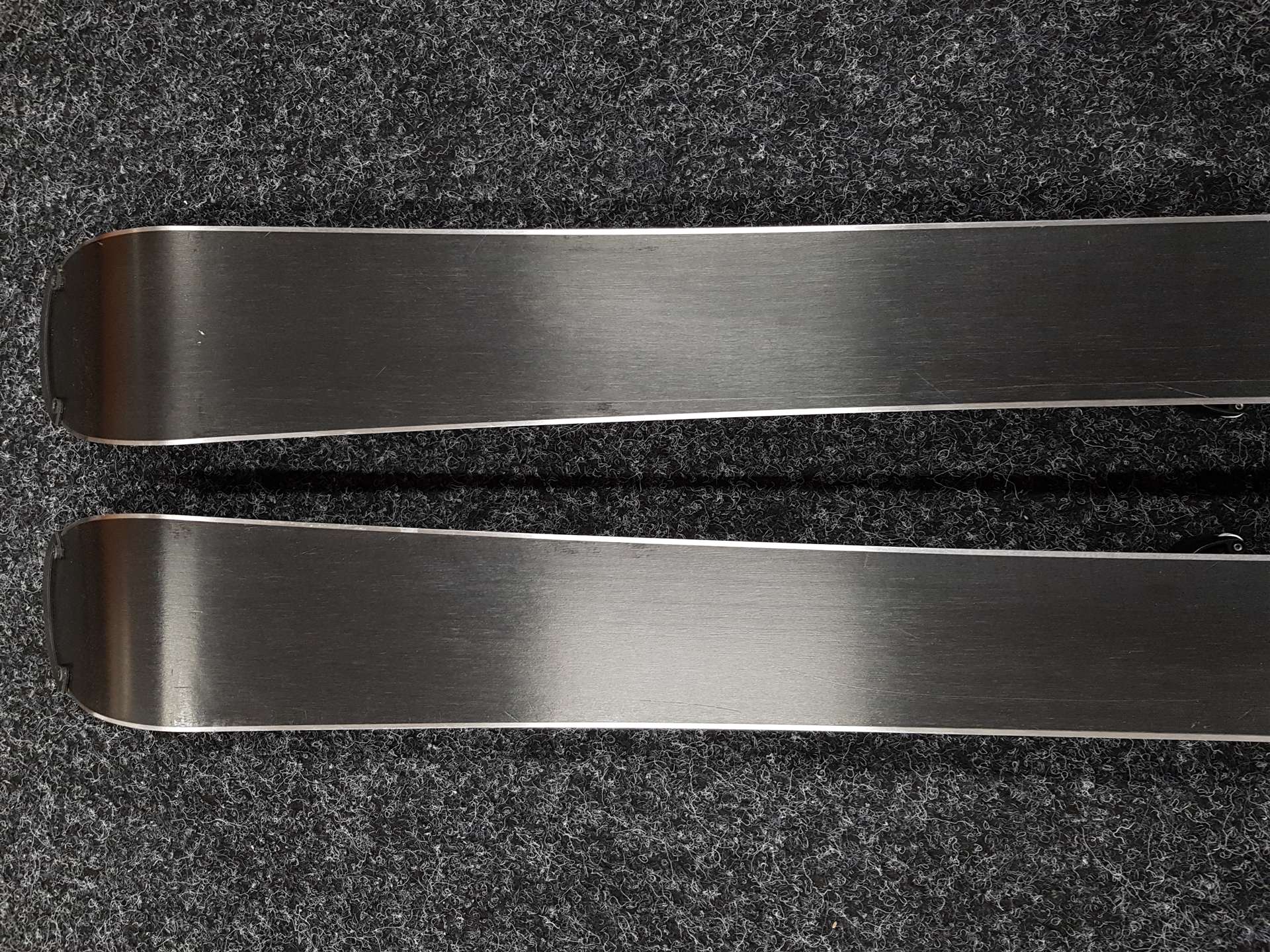 Použité lyže ARTIS Talent + viazanie Tyrolia SLR 4,5