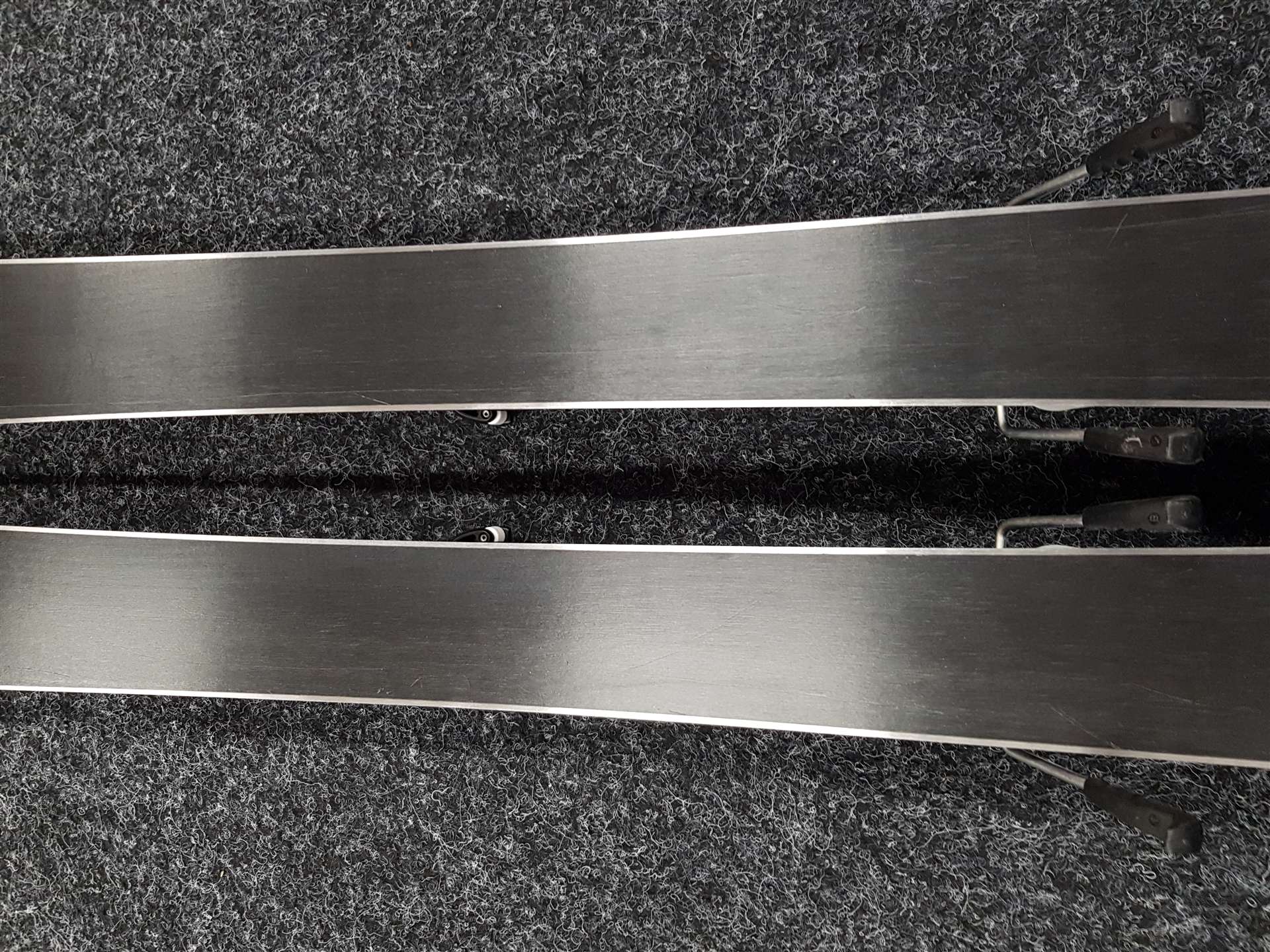 Použité lyže ARTIS Talent + viazanie Tyrolia SLR 4,5