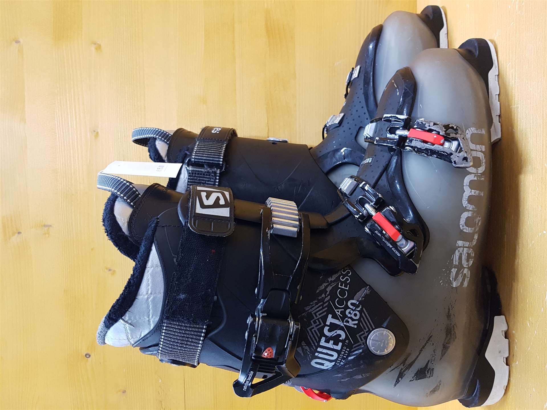 Použité lyžiarky Salomon Quest R80