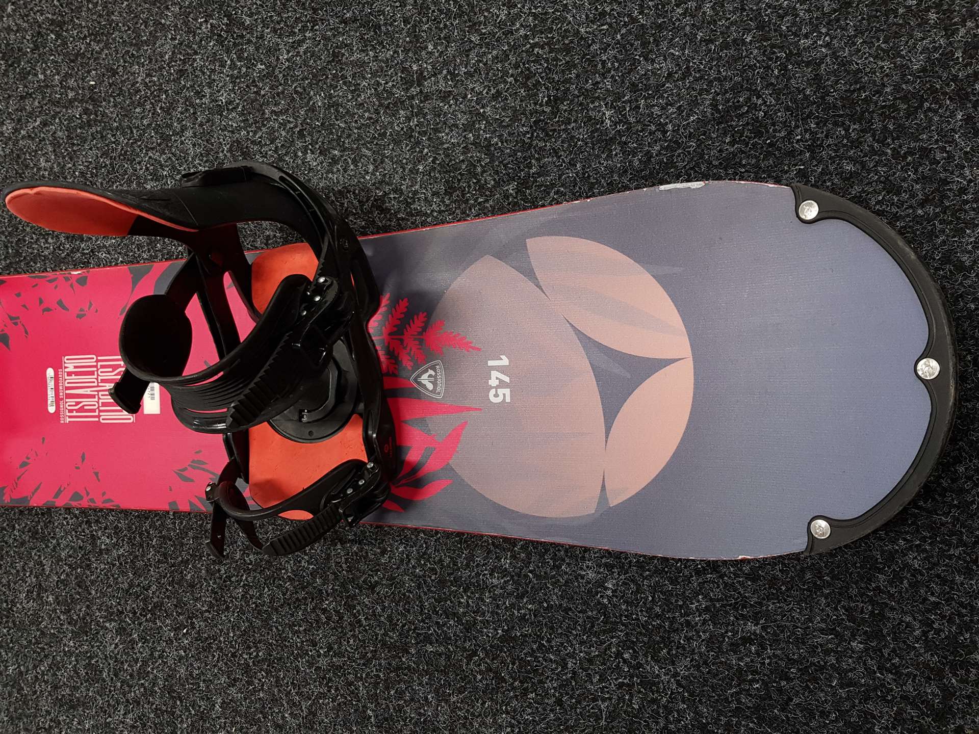 Použitý snowboard Rossignol Teslademo + viazanie Salomon veľkosť M