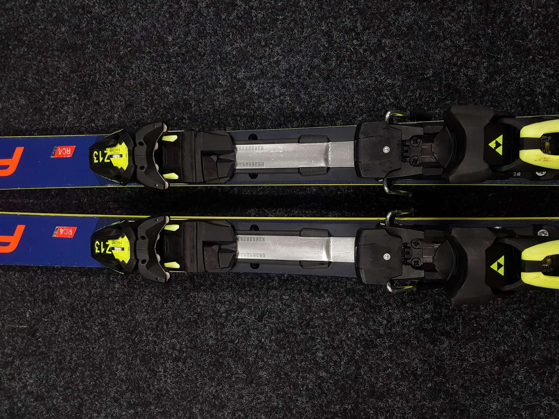 Použité lyže FISCHER The Curv RC4 + viazanie Fischer Z13