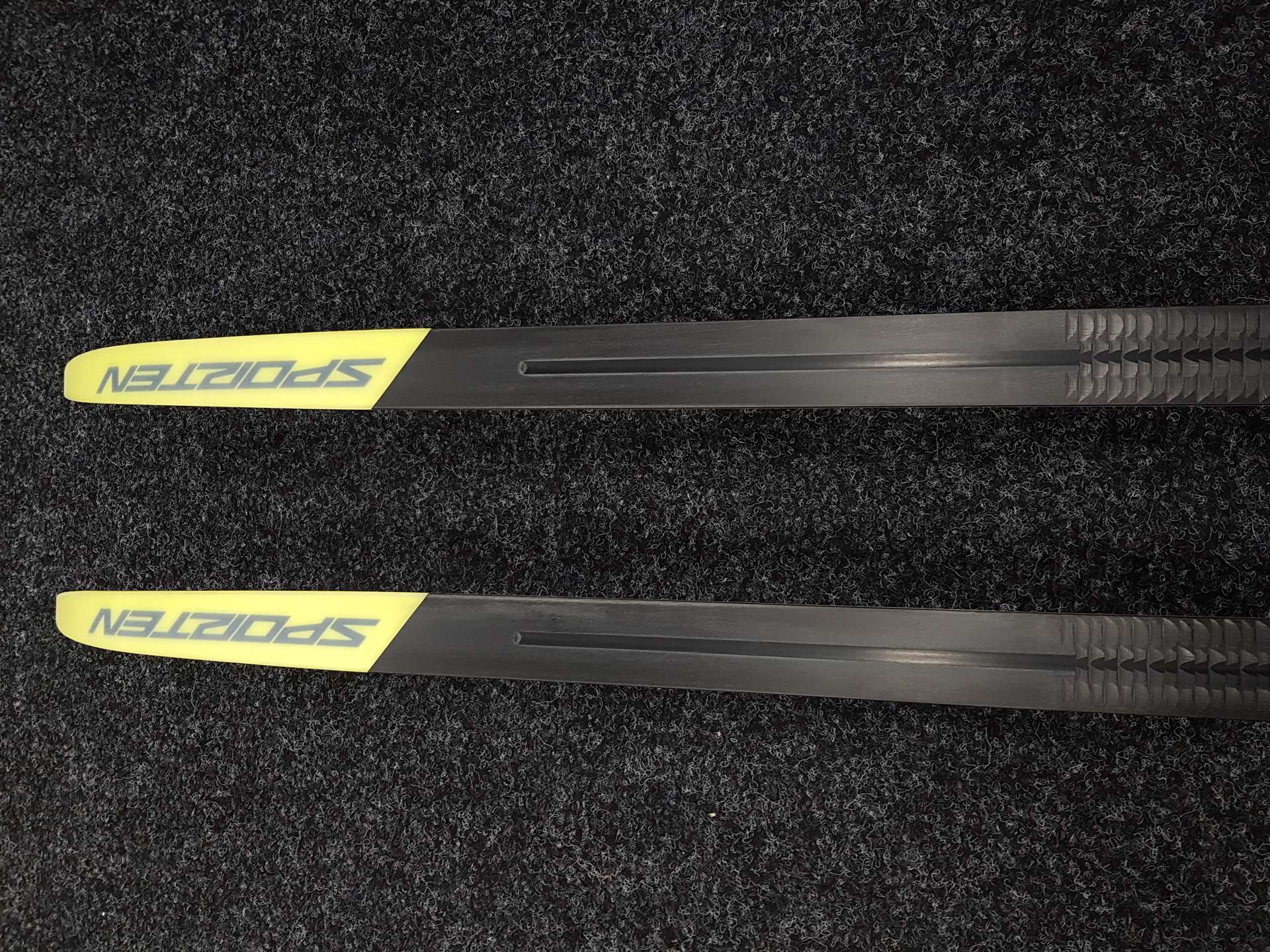 Použité bežecké lyže SPORTEN Bohemia Plus + viazanie NNN Spine S