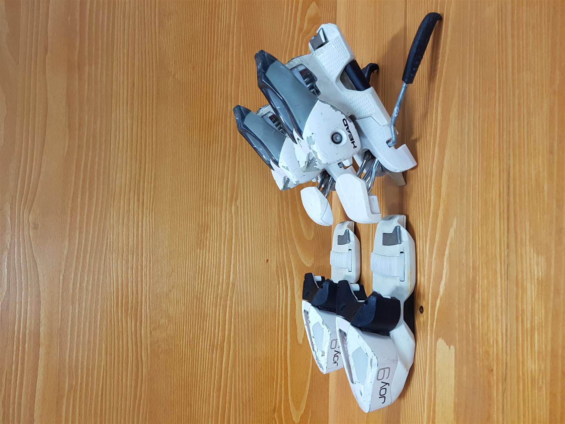 Použité viazanie Head JOY 9 (9 DIN)