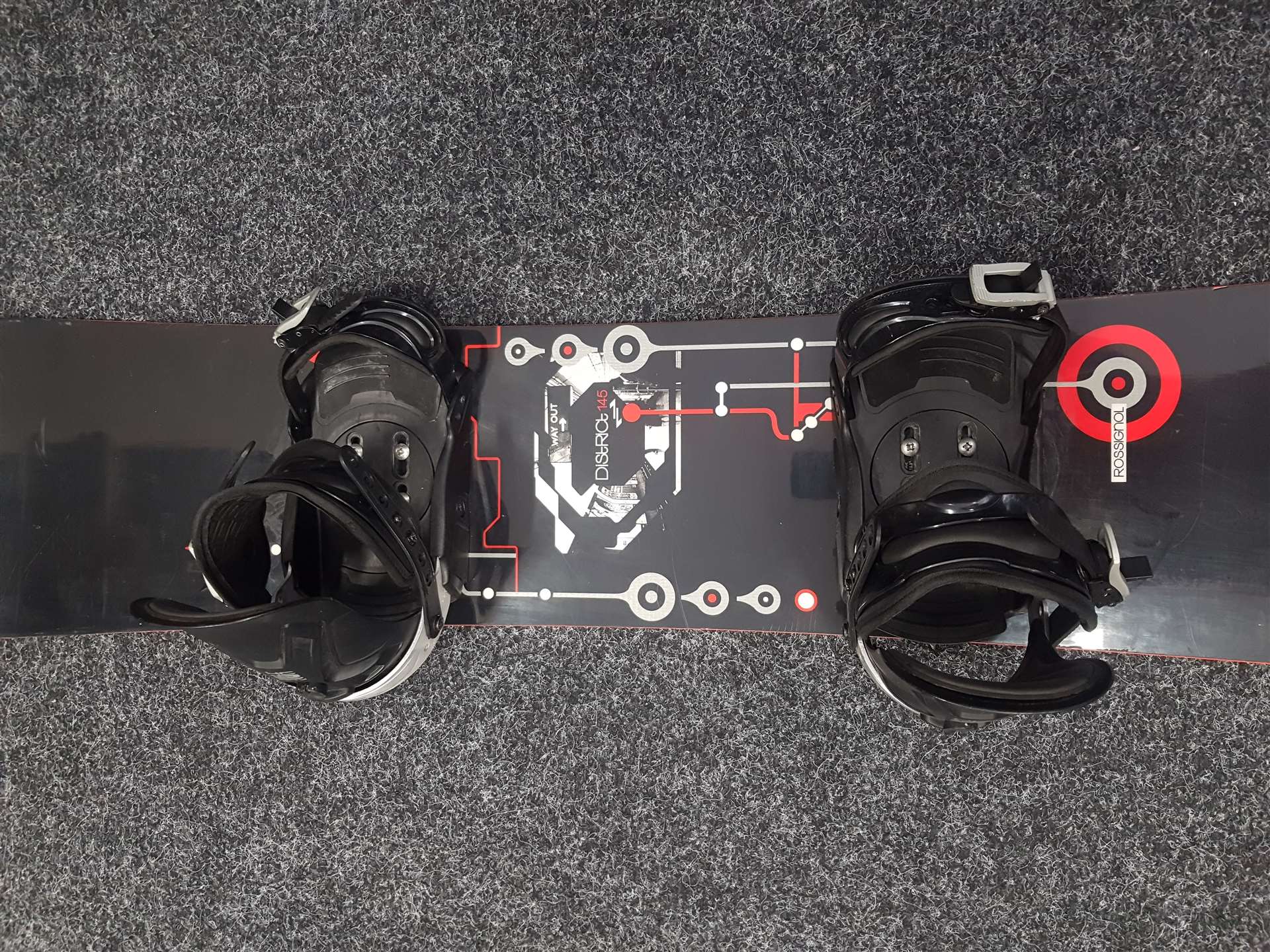 Gebrauchtes Rossignol District Snowboard + Hc Fifty Bindungen Größe M/L