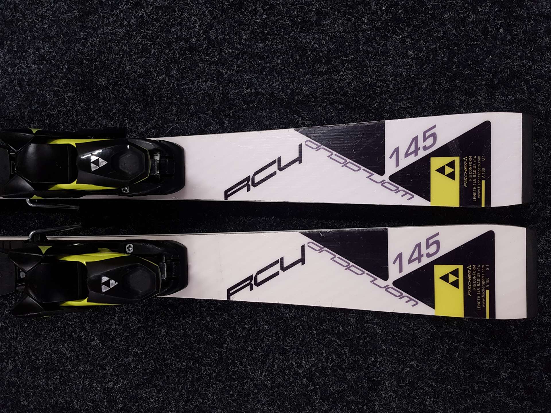 Použité lyže FISCHER RC4 Worldcup Aircarbon Ti  + viazanie Fischer RC4 Z11