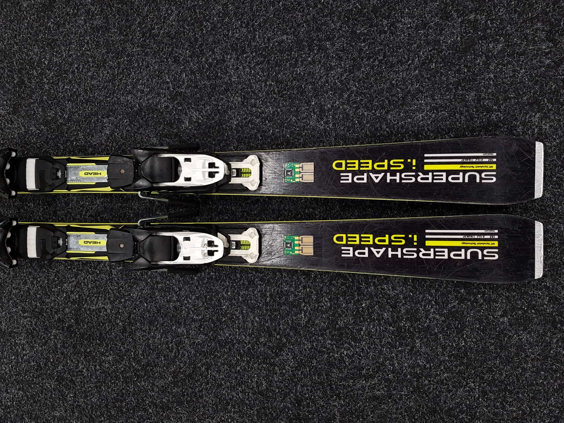Použité lyže HEAD i.Speed Era 3.0 S Kers + viazanie Head PRX 12