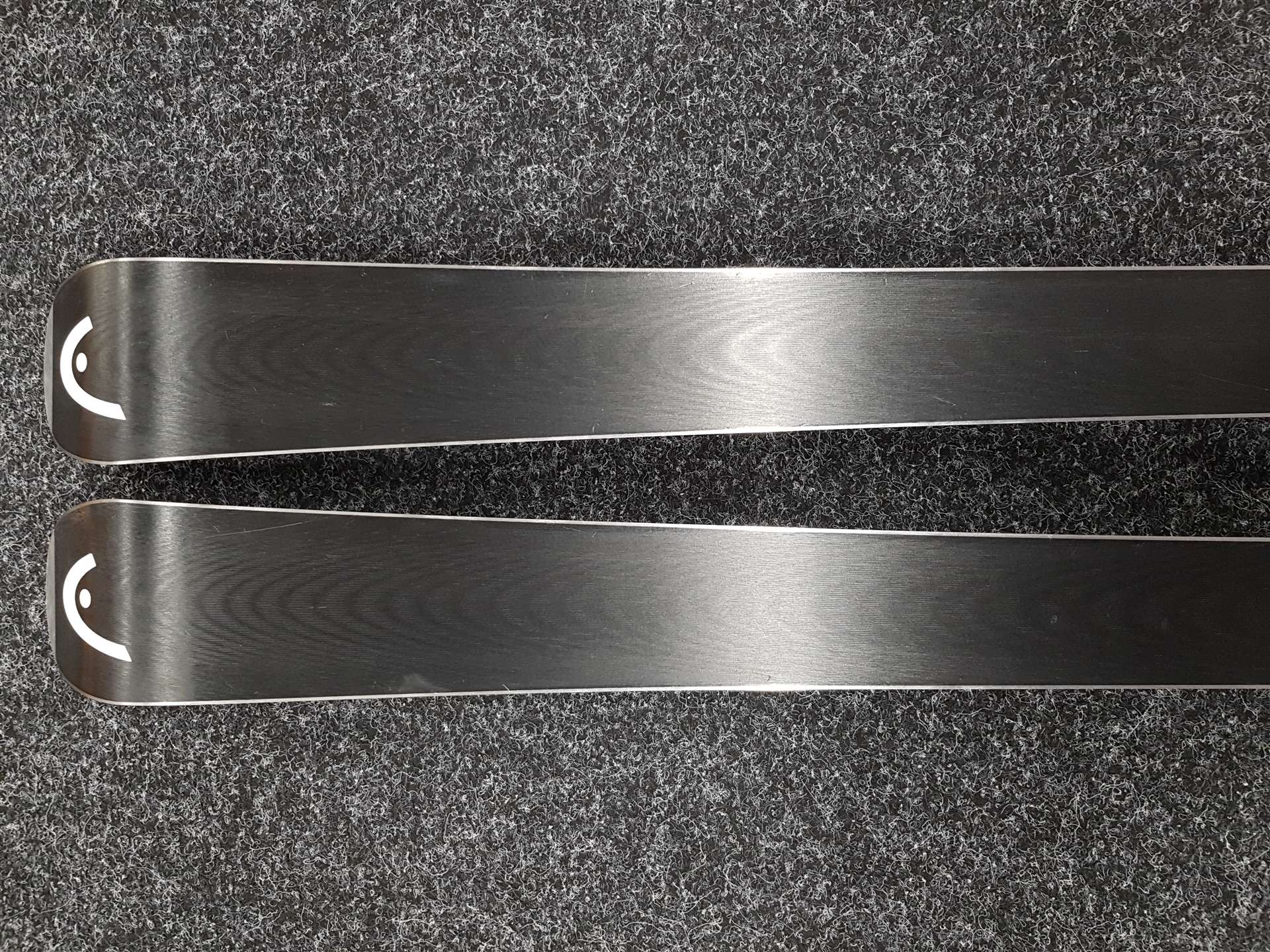 Použité lyže HEAD i.Speed Era 3.0 S Kers + viazanie Head PRX 12