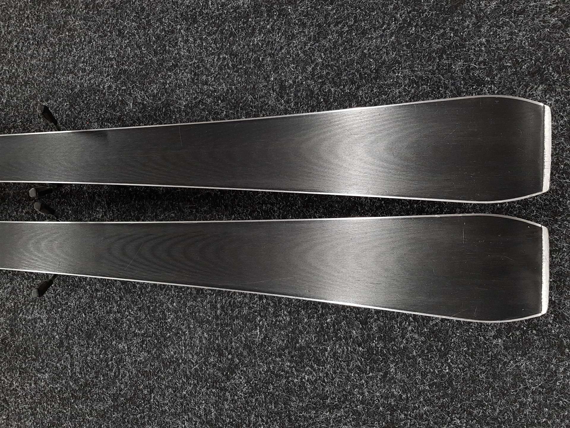 Použité lyže HEAD i.Speed Era 3.0 S Kers + viazanie Head PRX 12