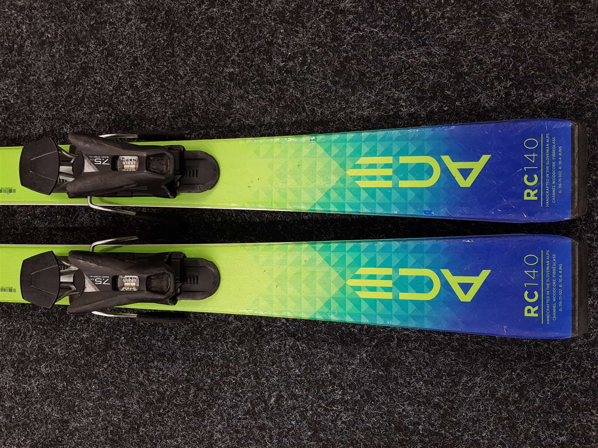 Použité lyže ELAN Ace RC 140 + viazanie Elan ES 7.5